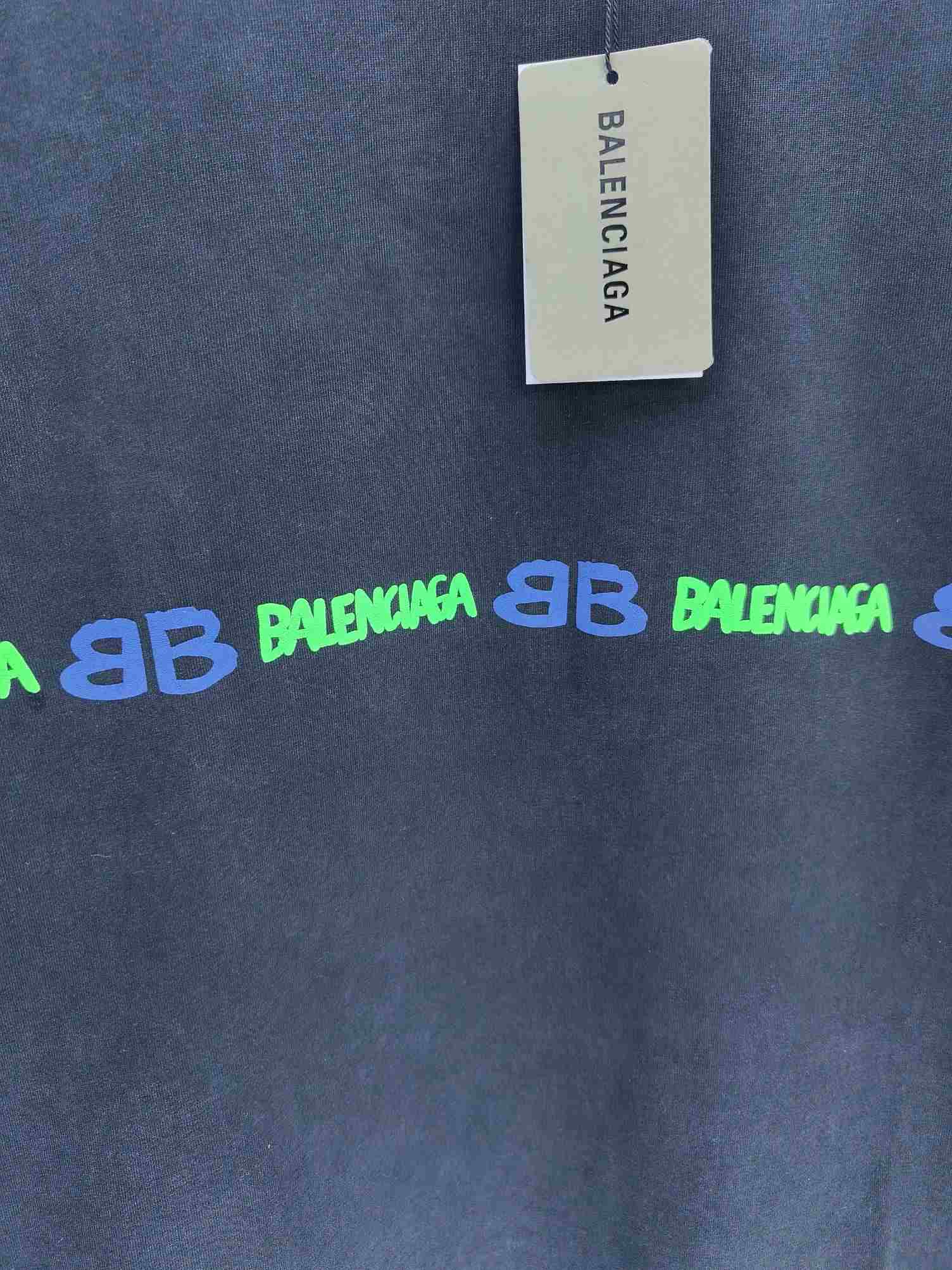Balenciaga T-Shirt