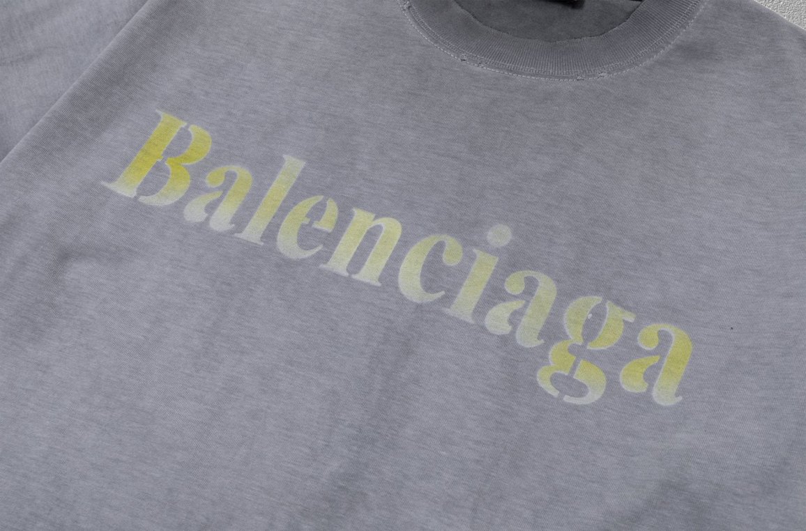 Balenciaga T-Shirt