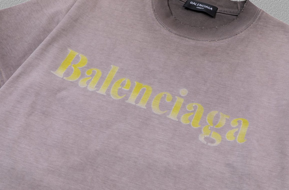 Balenciaga T-Shirt