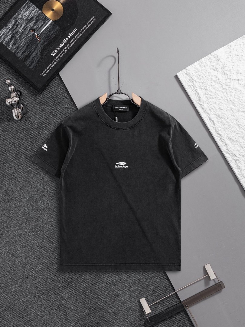 Balenciaga T-Shirt