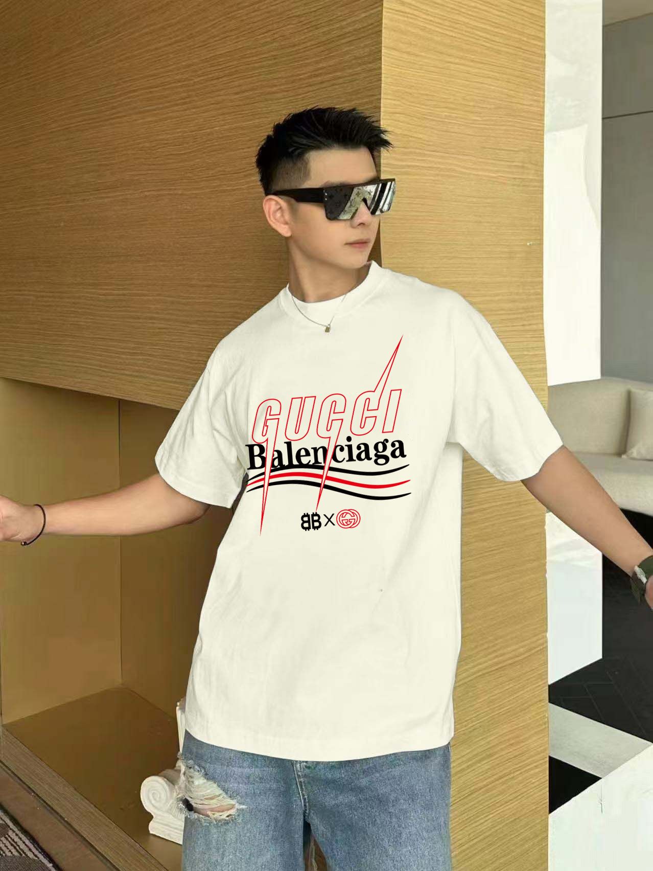 Balenciaga Logo Graphic T-Shirt