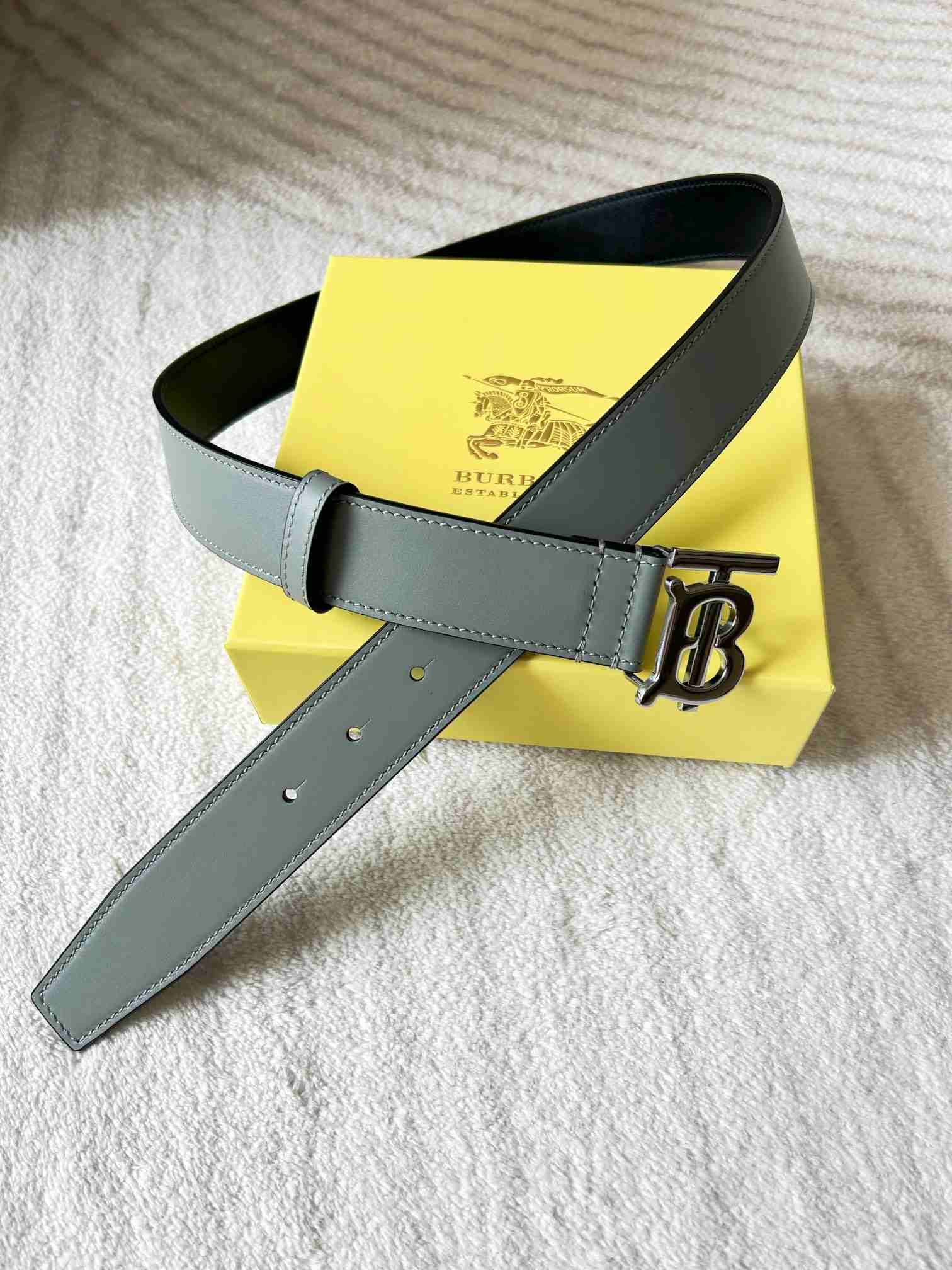 Burberry Belt – 35mm