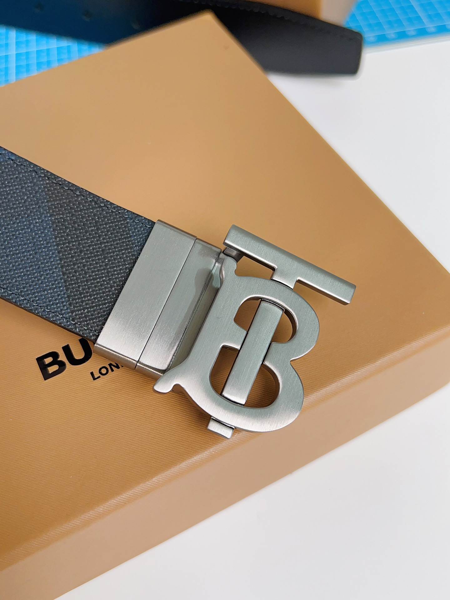 Burberry Belt – 35mm
