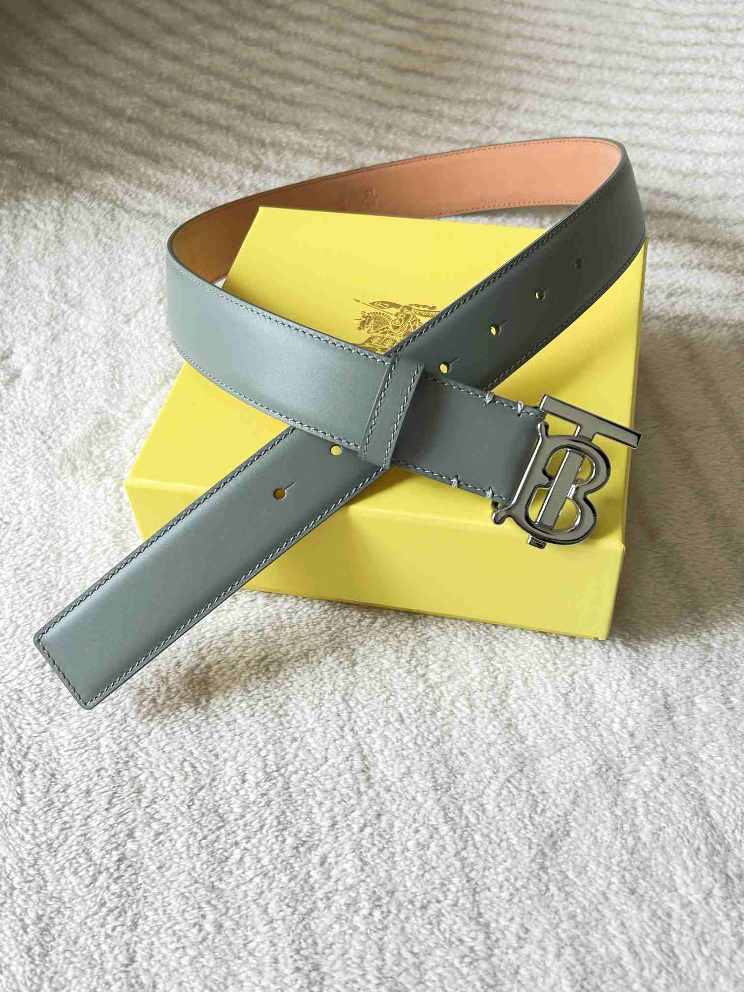 Burberry Belt – 35mm