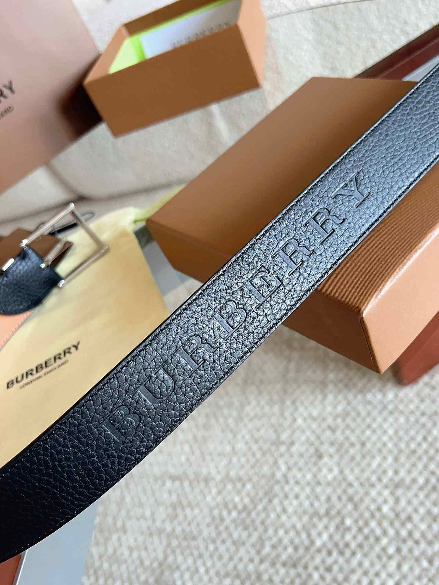 Burberry Belt – 35mm
