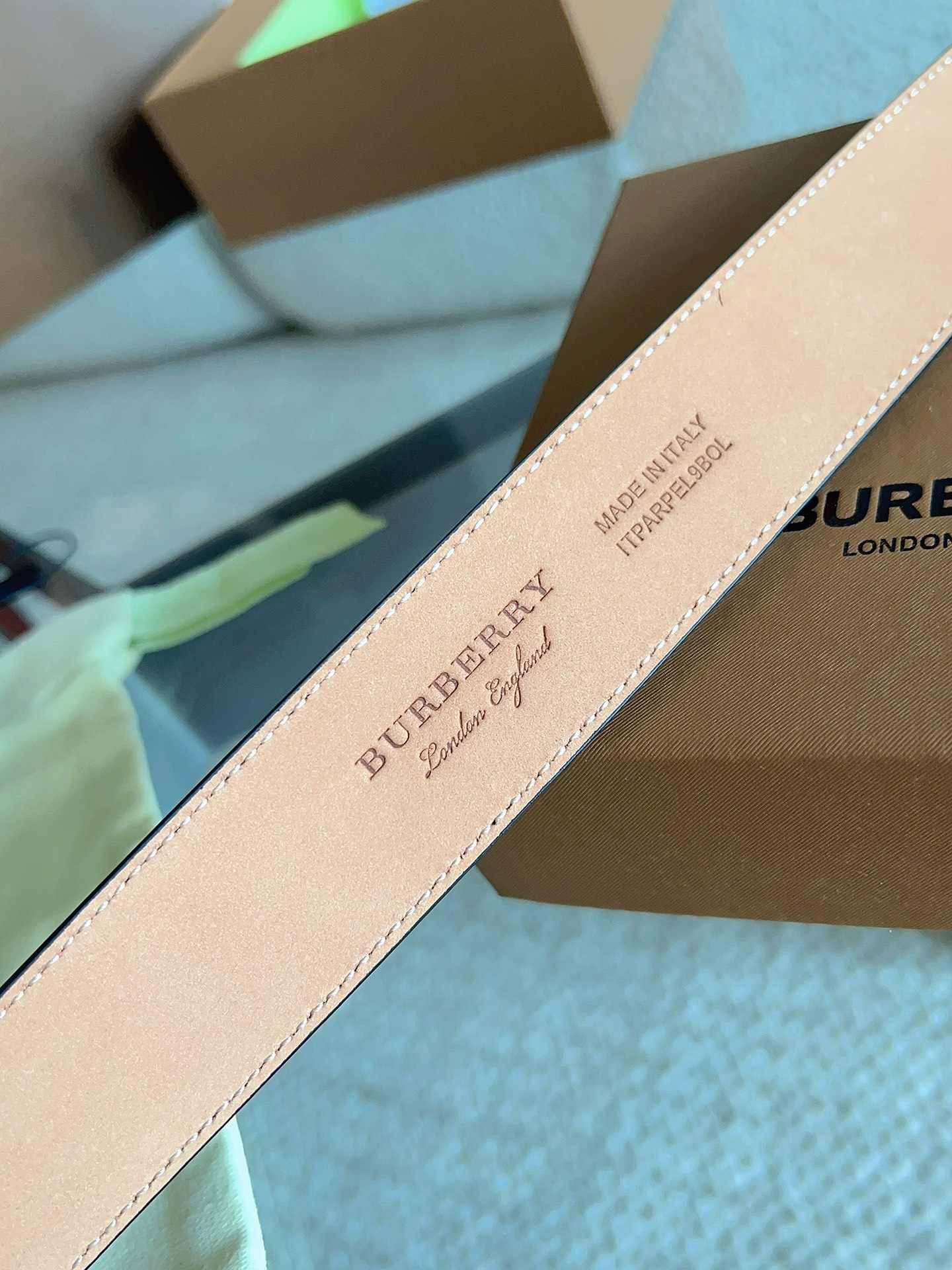 Burberry Belt – 35mm