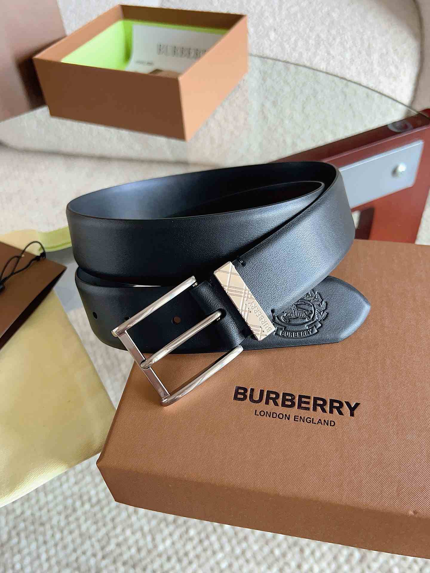 Burberry Belt – 35mm