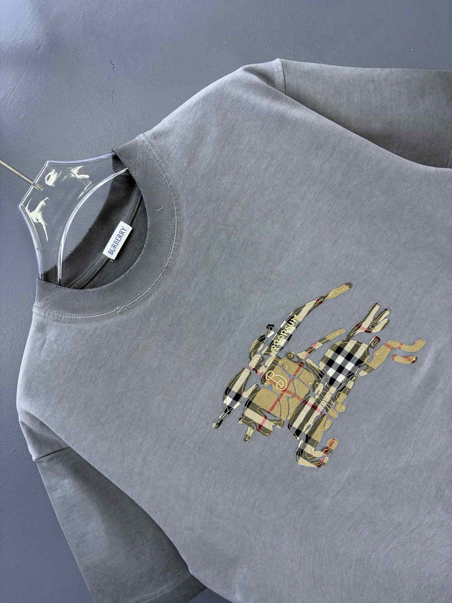 Burberry T-Shirt