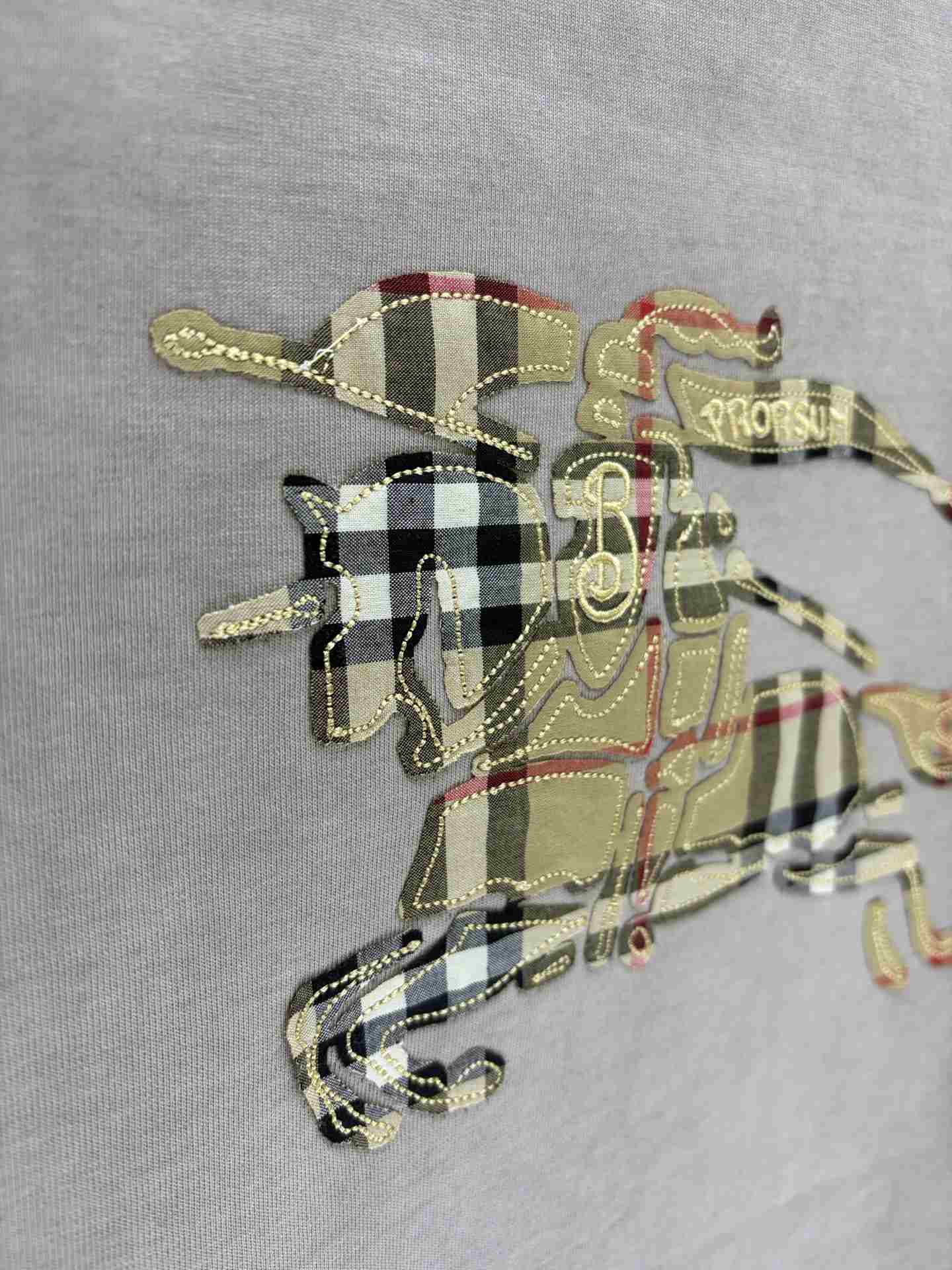 Burberry T-Shirt