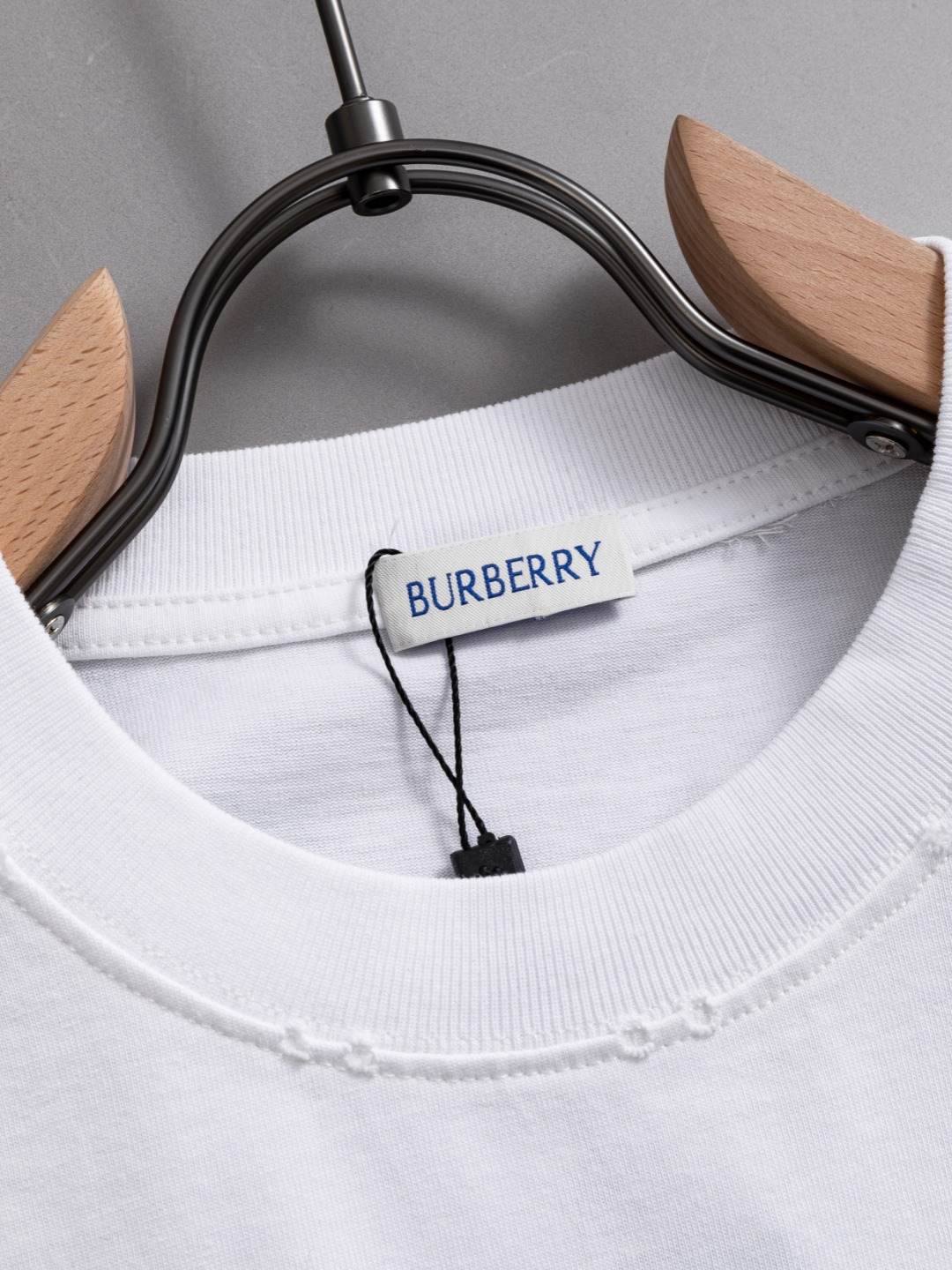 Burberry T-Shirt