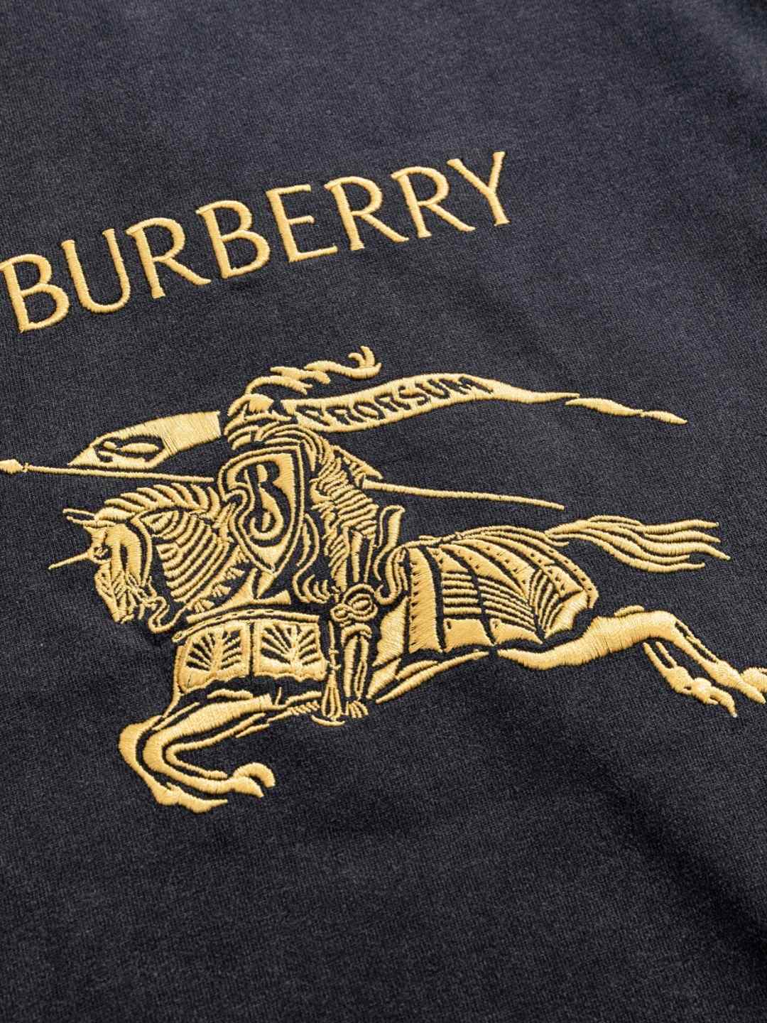 Burberry T-Shirt