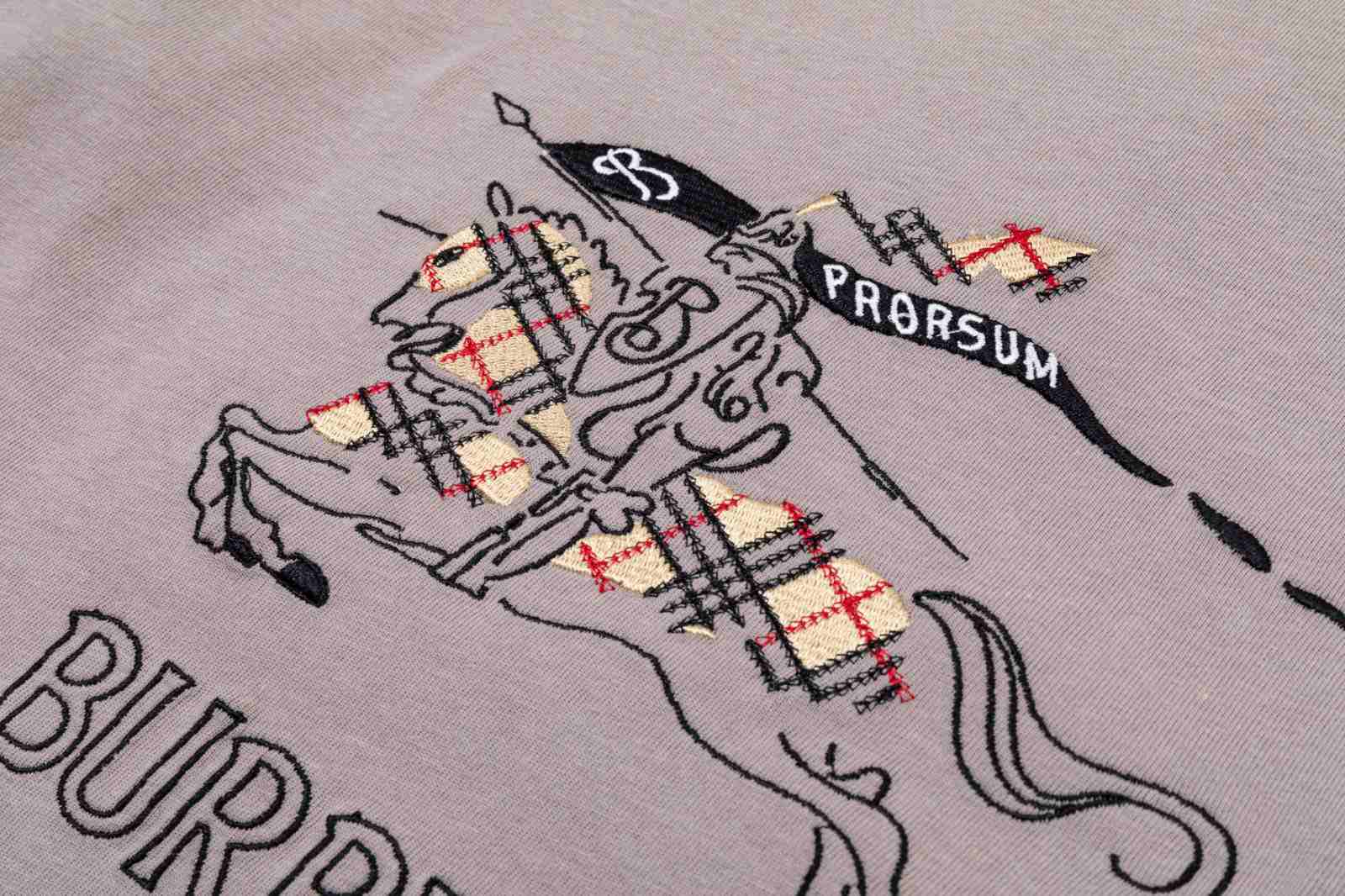 Burberry T-Shirt