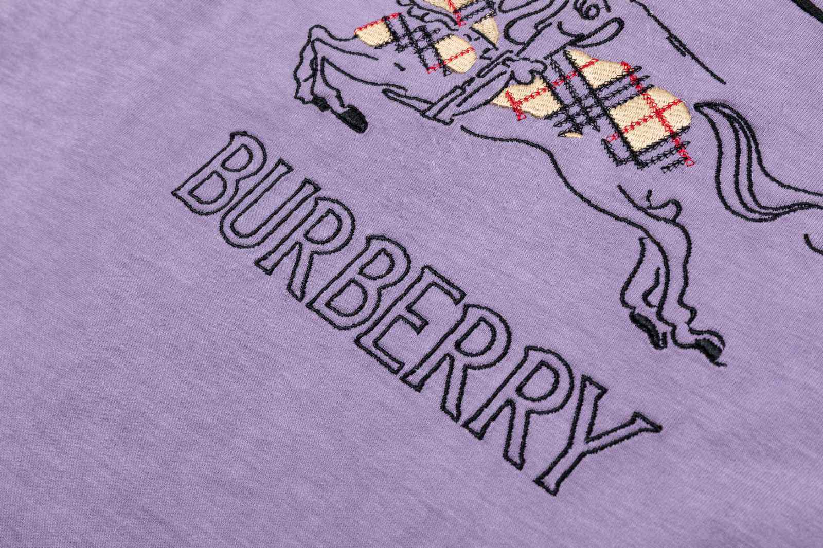 Burberry T-Shirt