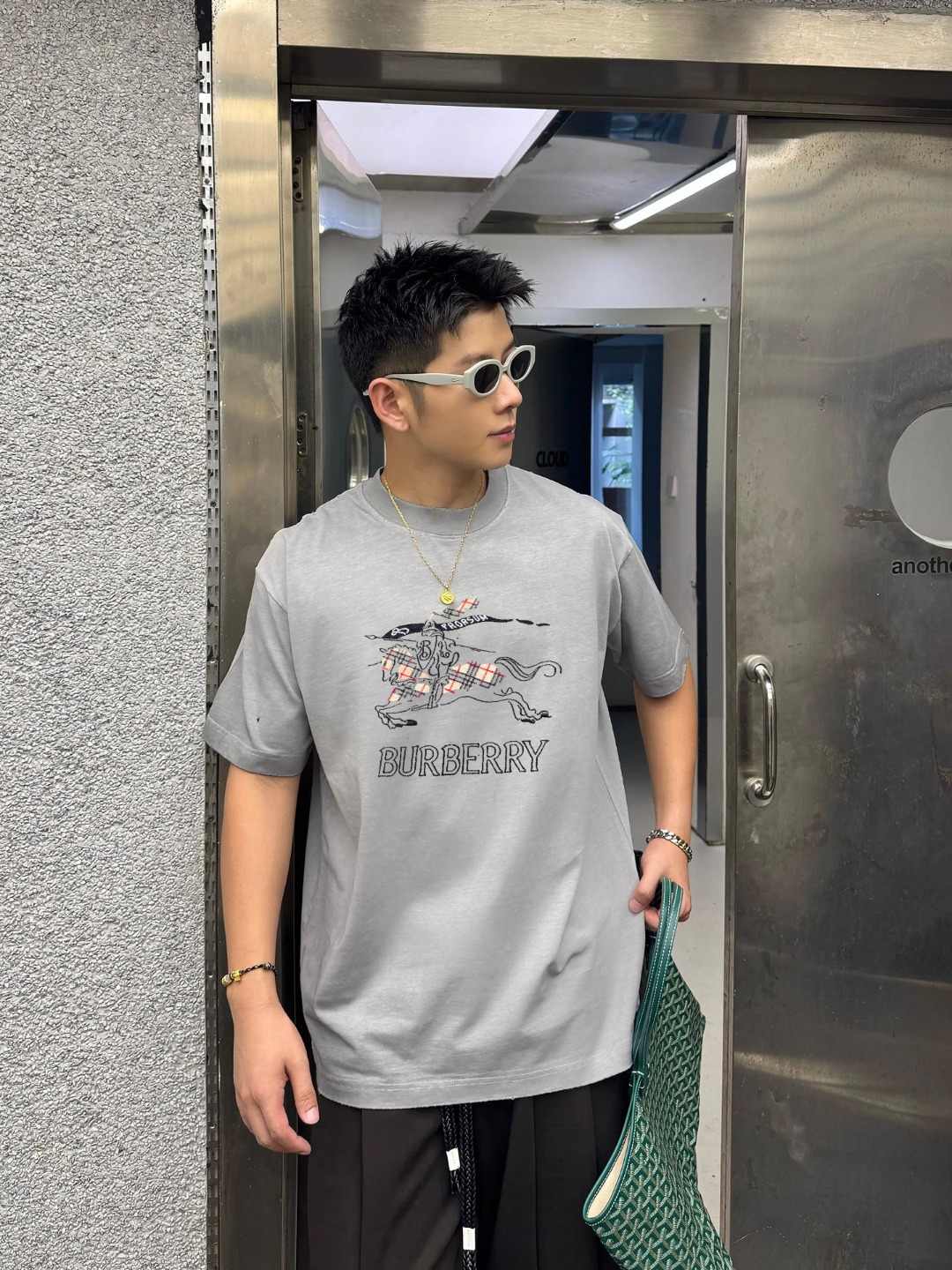 Burberry T-Shirt