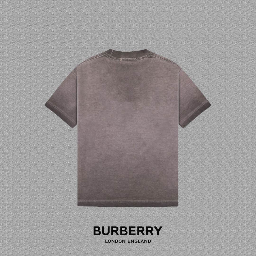 Burberry T-Shirt