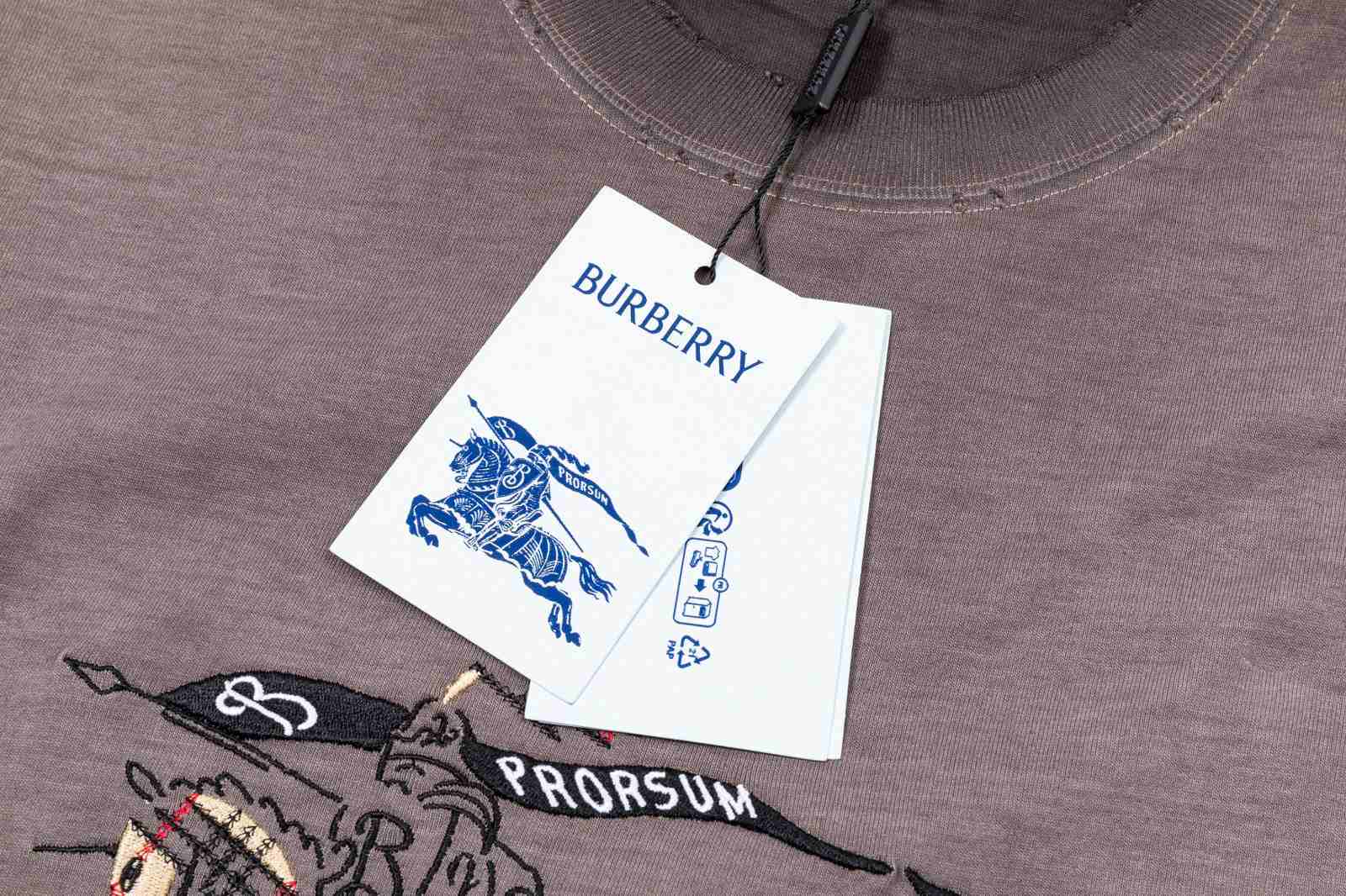 Burberry T-Shirt