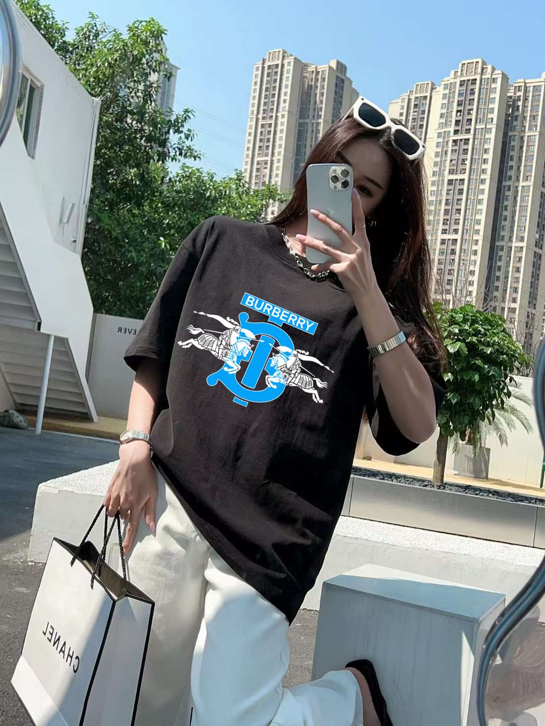 Burberry Logo Graphic T-Shirt