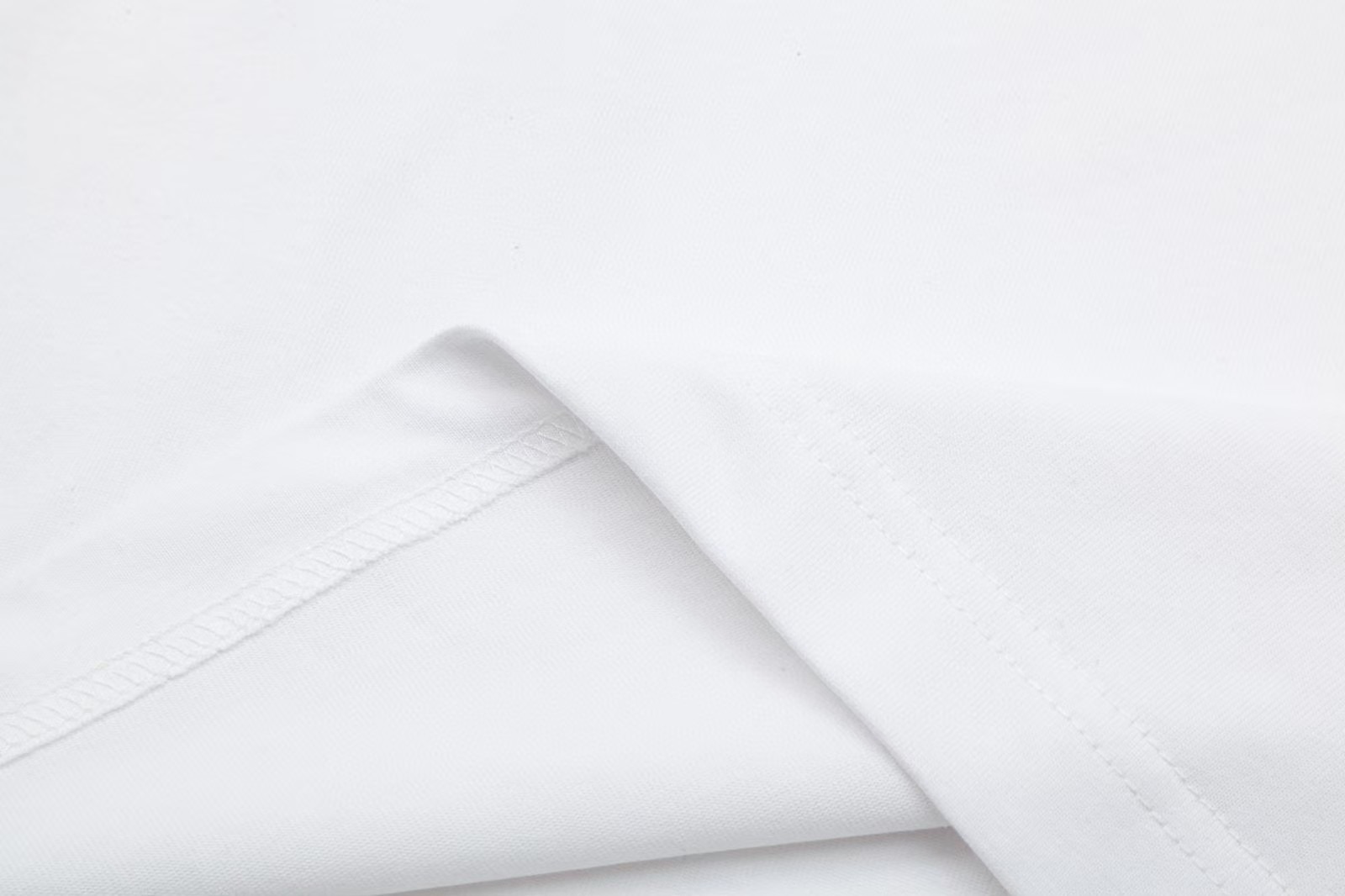 Burberry Logo Graphic T-Shirt