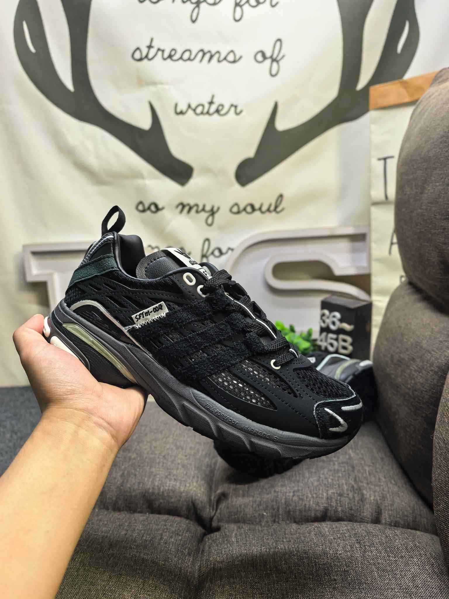 adidas ADISTAR CUSHION SFTM Shoes - JP8416