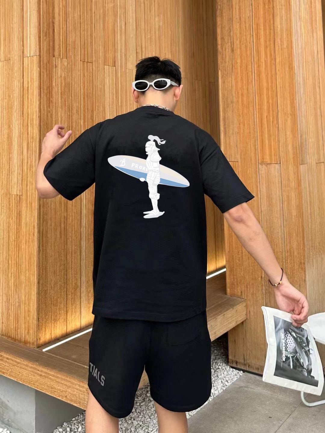 Burberry Logo Graphic T-Shirt