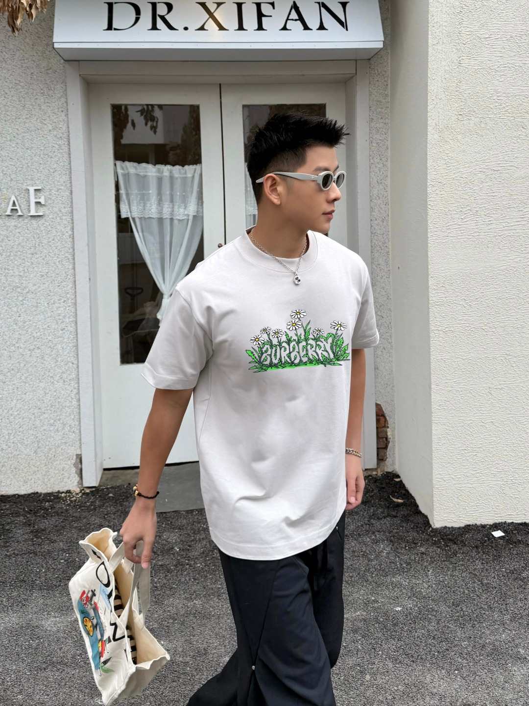 Burberry Logo Graphic T-Shirt