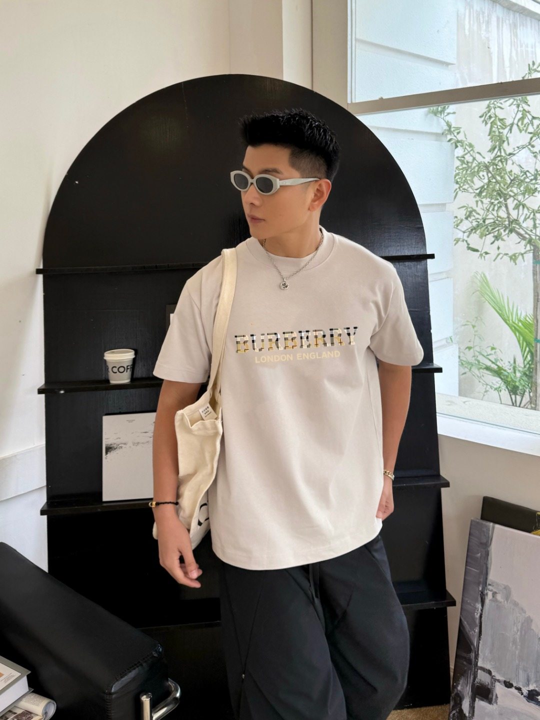 Burberry Logo Graphic T-Shirt