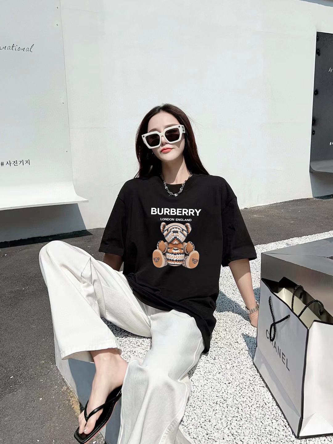 Burberry Logo Graphic T-Shirt