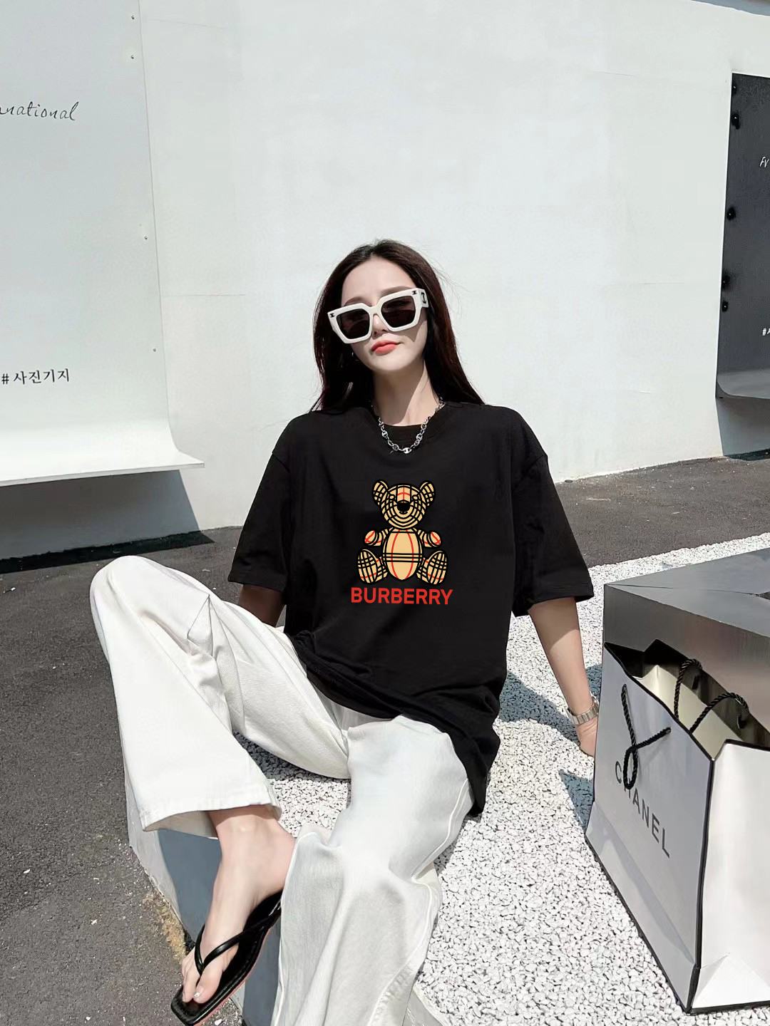 Burberry Logo Graphic T-Shirt