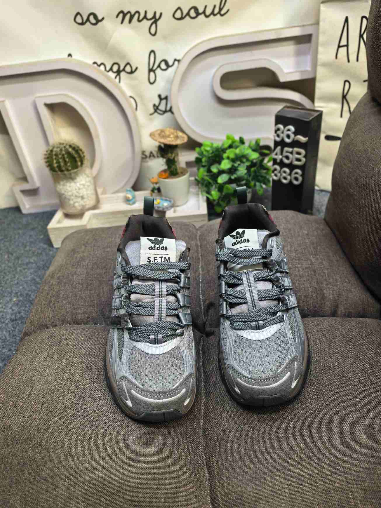adidas ADISTAR CUSHION SFTM Shoes
