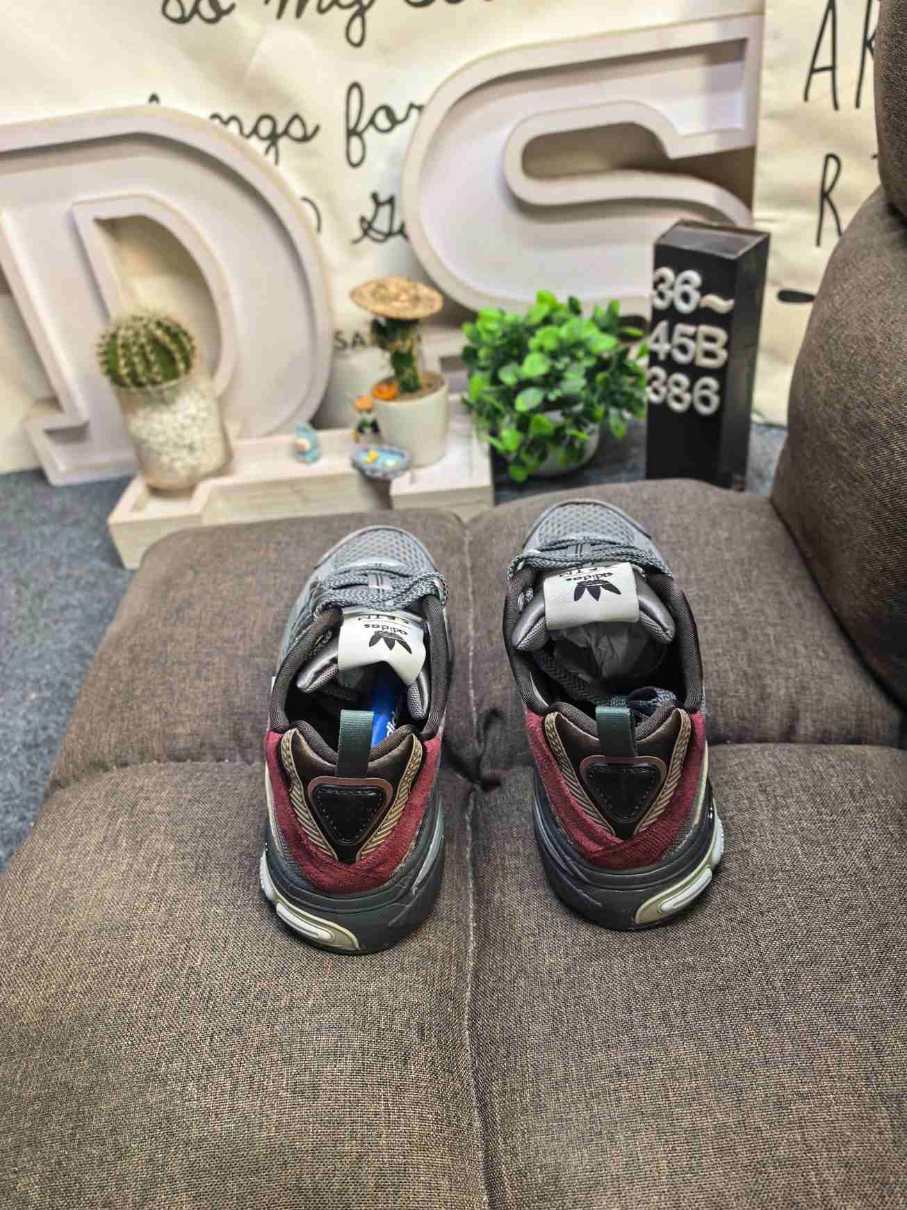 adidas ADISTAR CUSHION SFTM Shoes