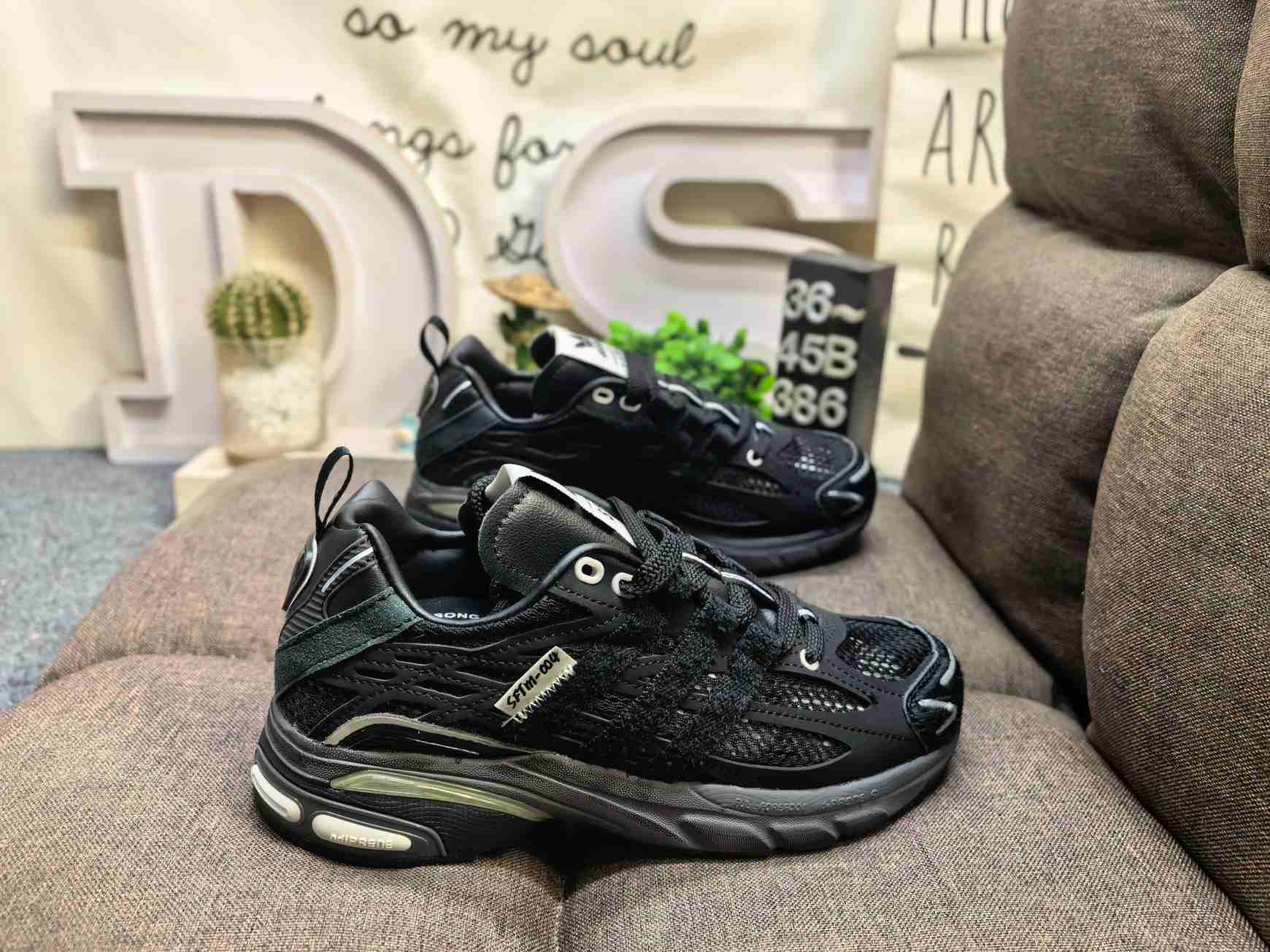 adidas ADISTAR CUSHION SFTM Shoes