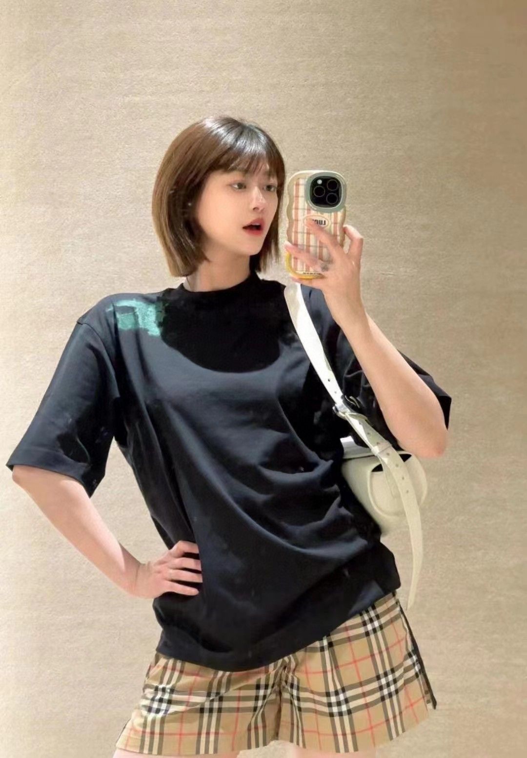 Burberry Logo Graphic T-Shirt