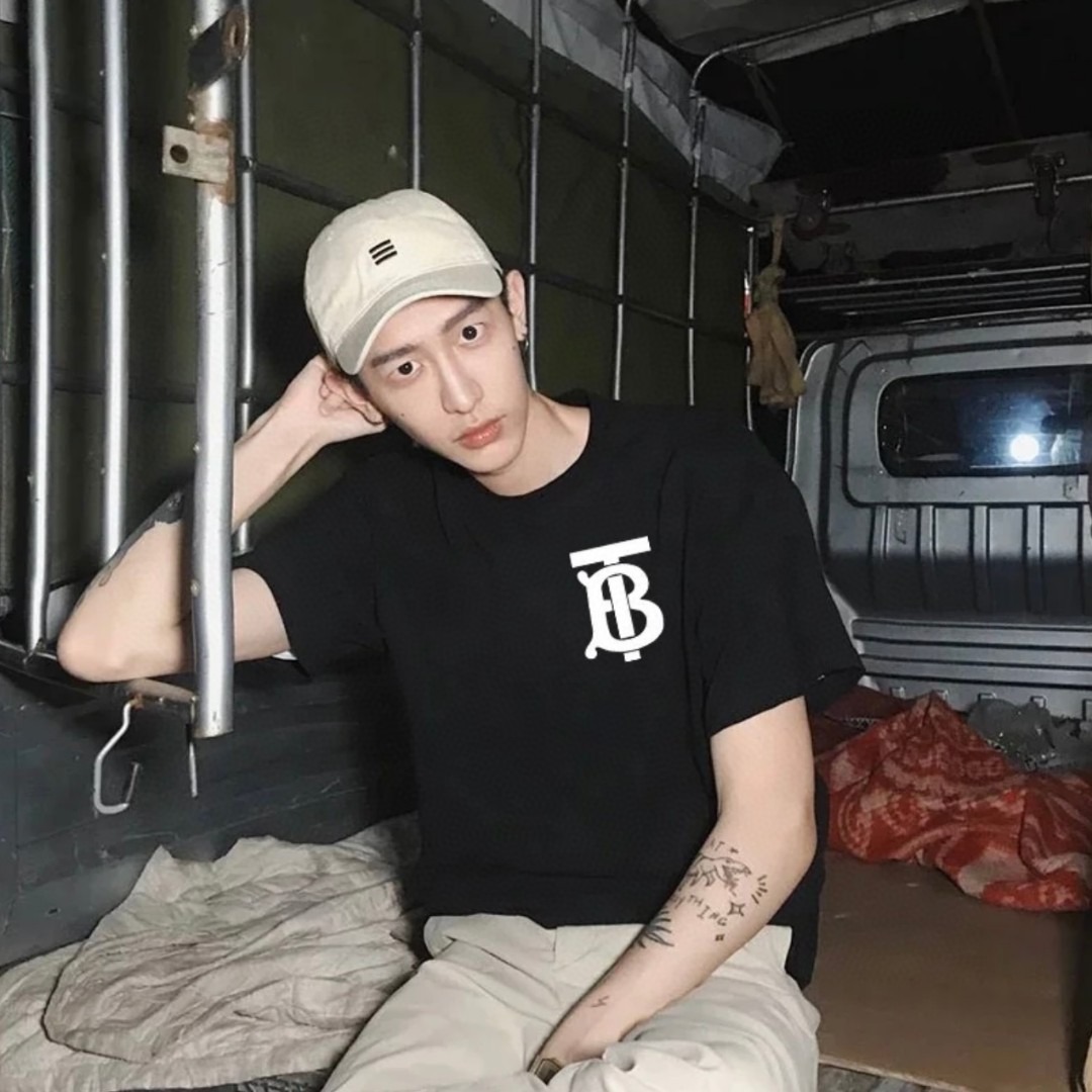 Burberry Logo Graphic T-Shirt