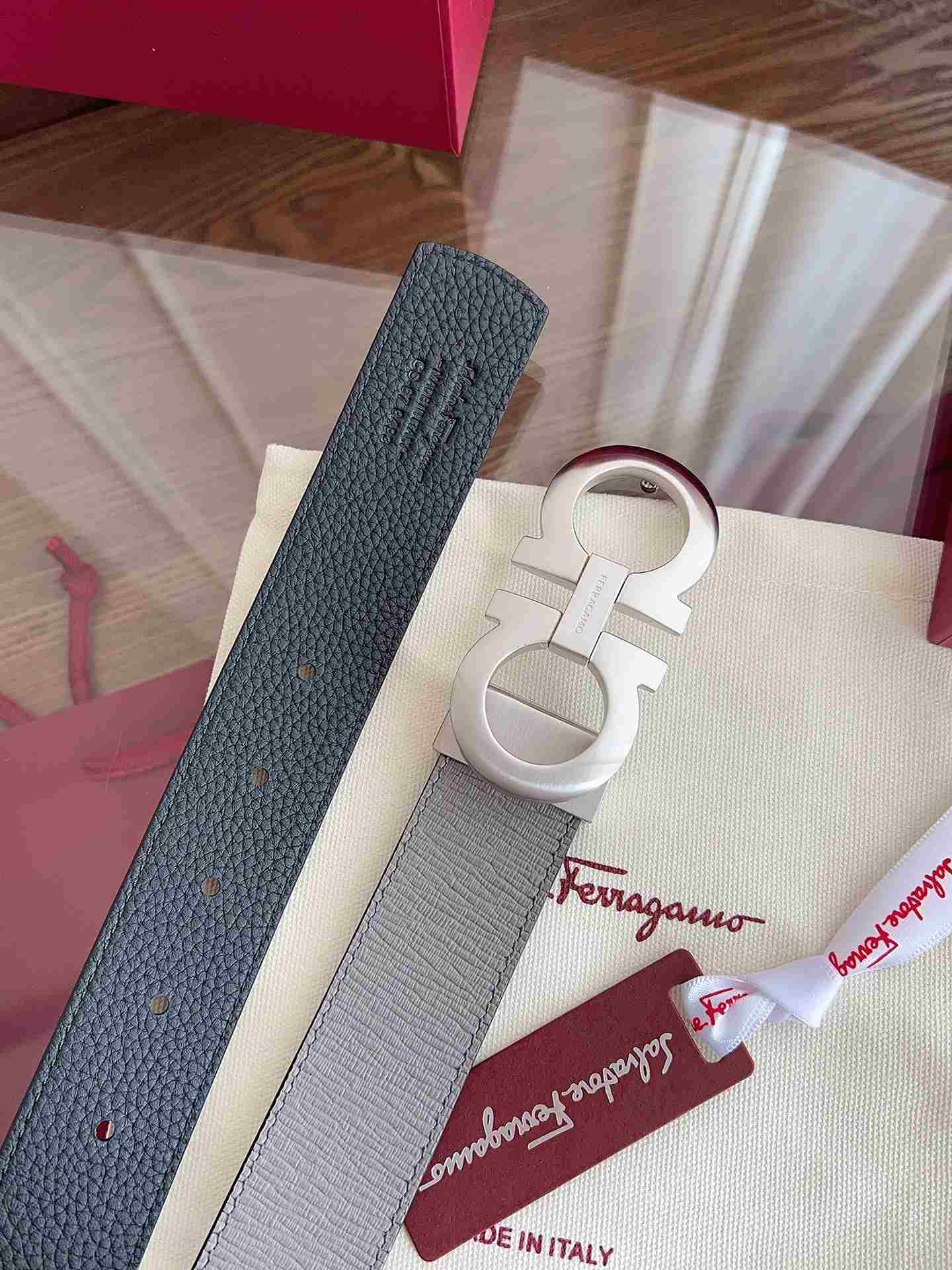 Ferragamo Belt – 35mm