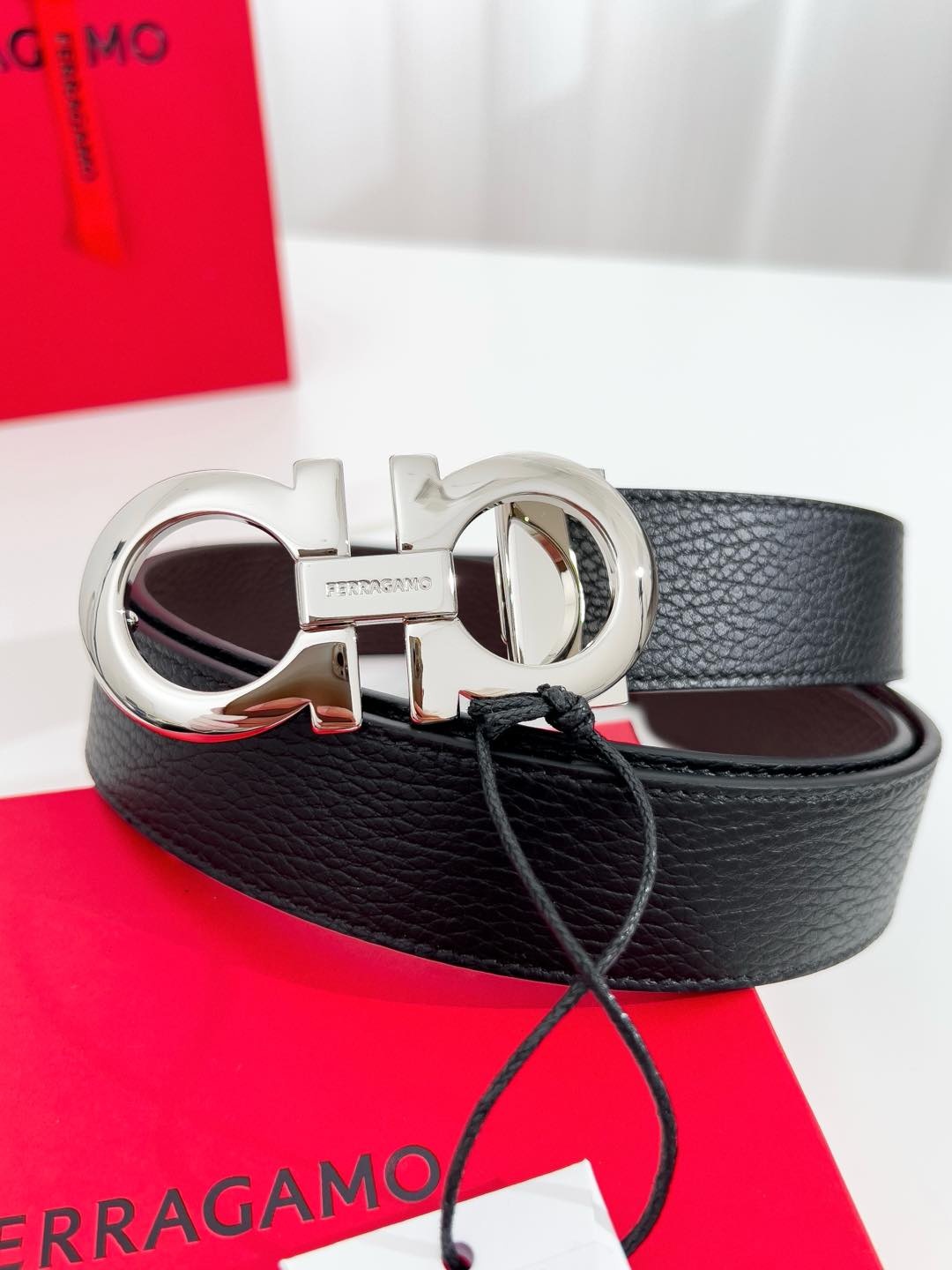 Ferragamo Belt – 35mm