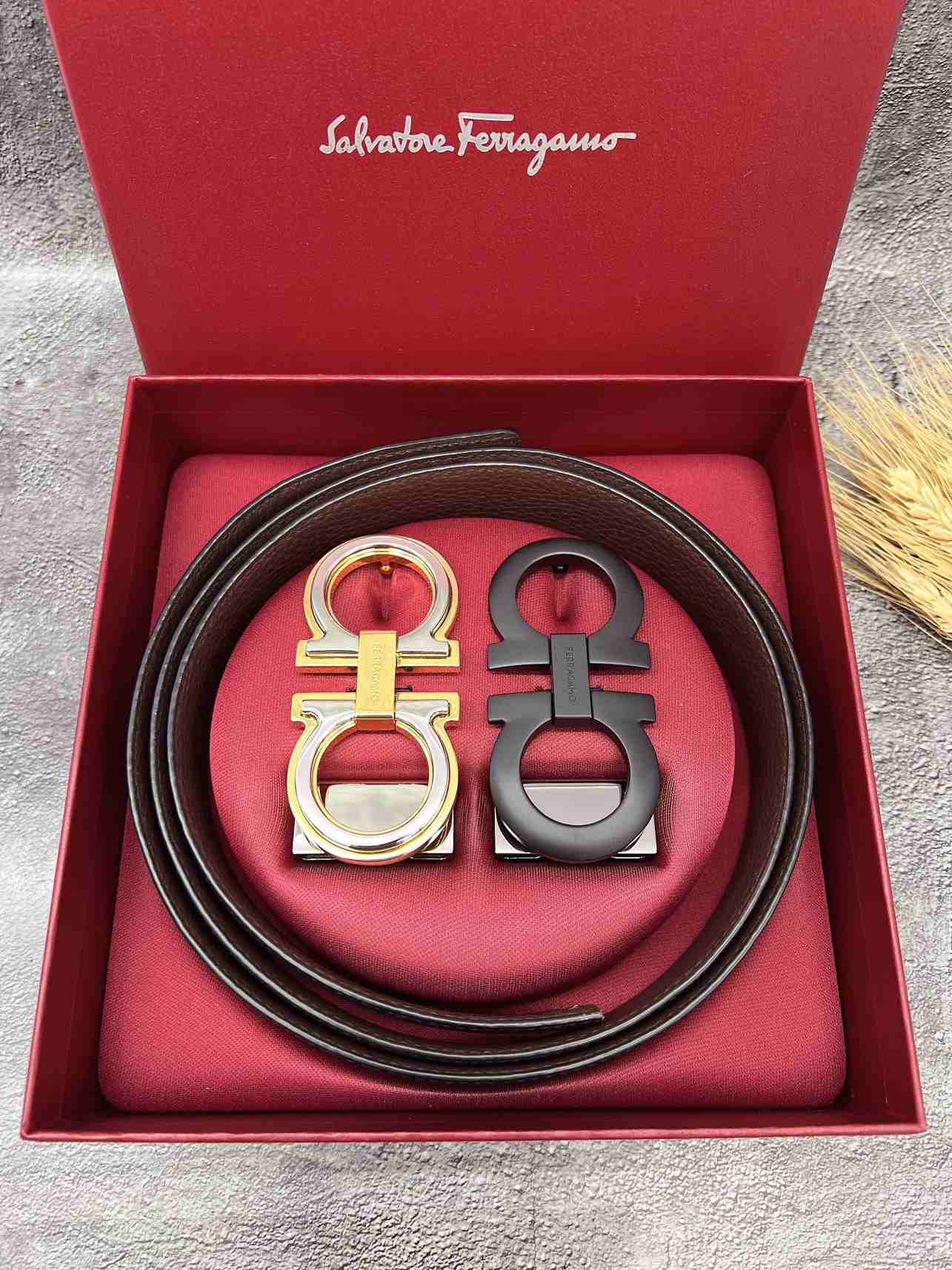 Ferragamo Belt – 35mm