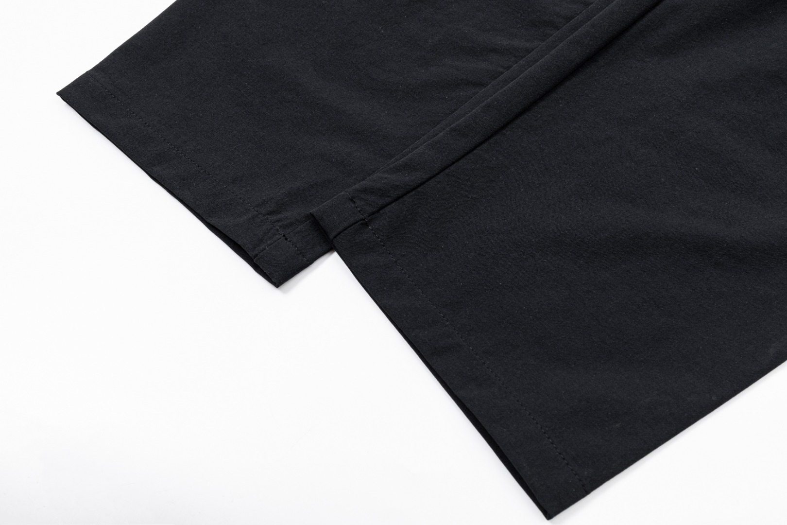 Descente Zip-Up Casual Pants