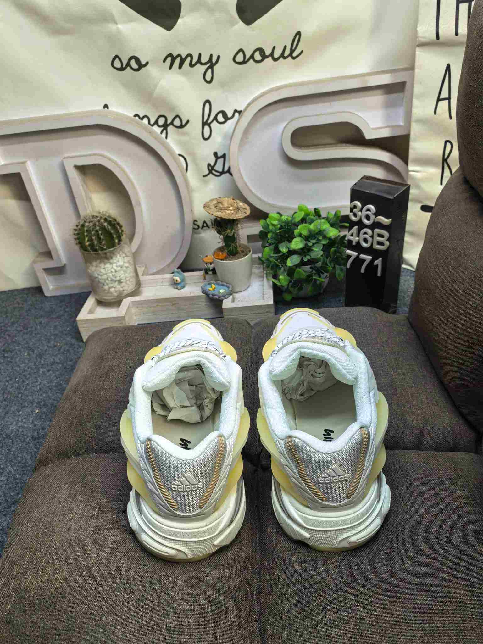 adidas ADISTAR JELLYFISH Shoes - JP9263