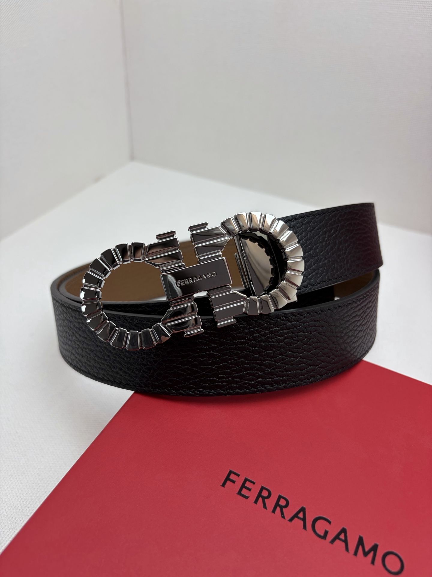 Ferragamo Belt – 35mm