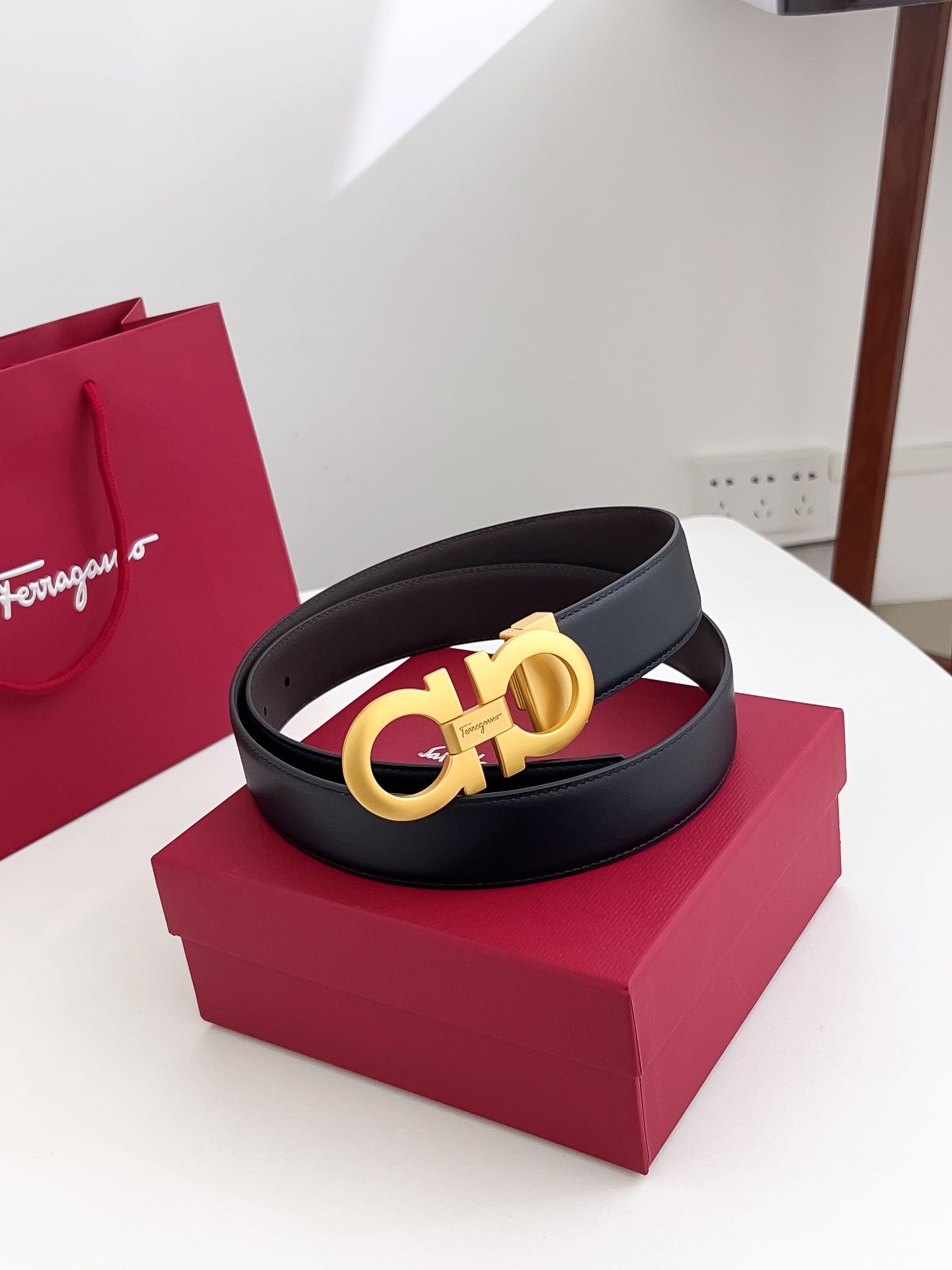 Ferragamo Belt – 35mm