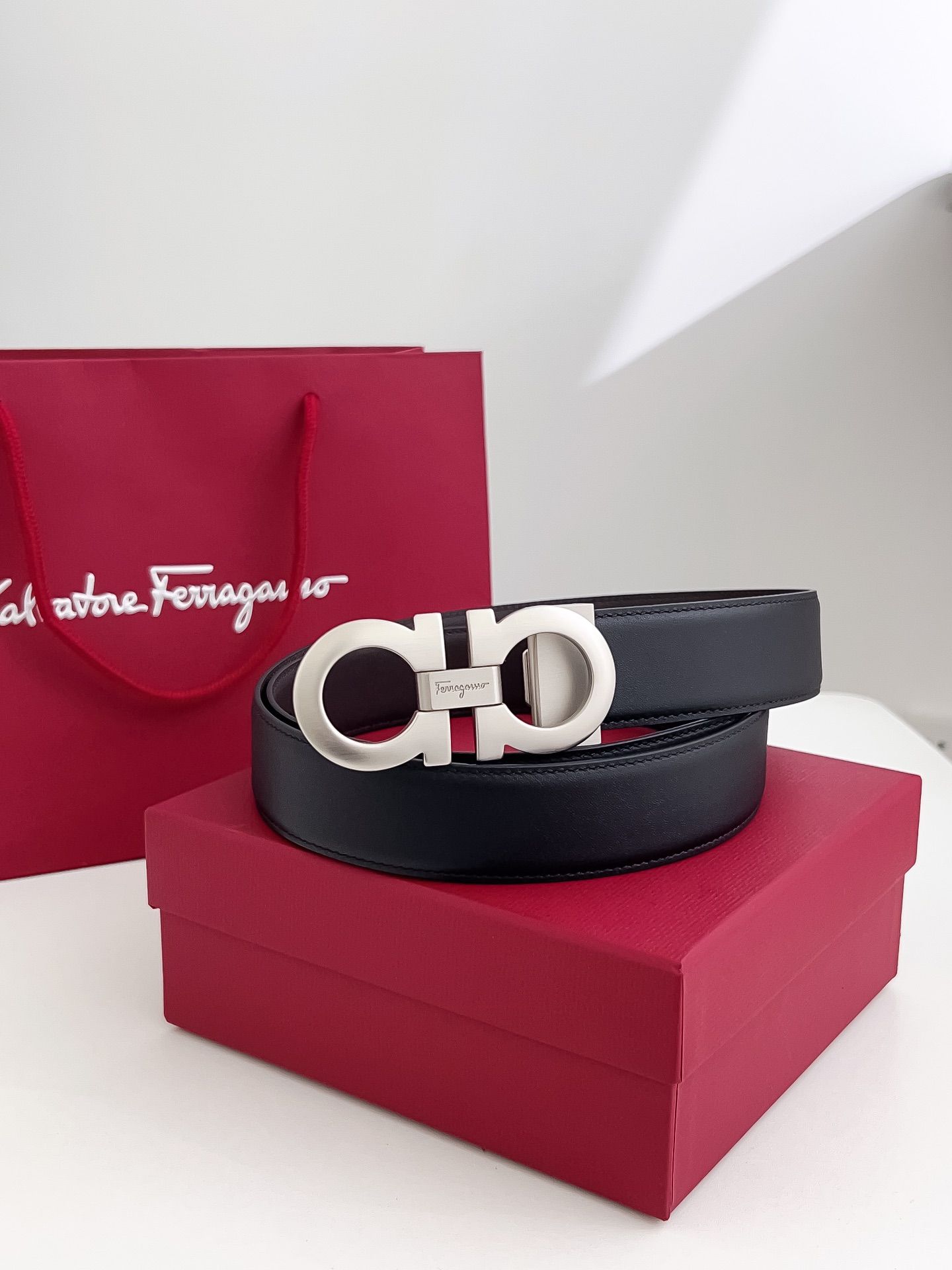 Ferragamo Belt – 35mm