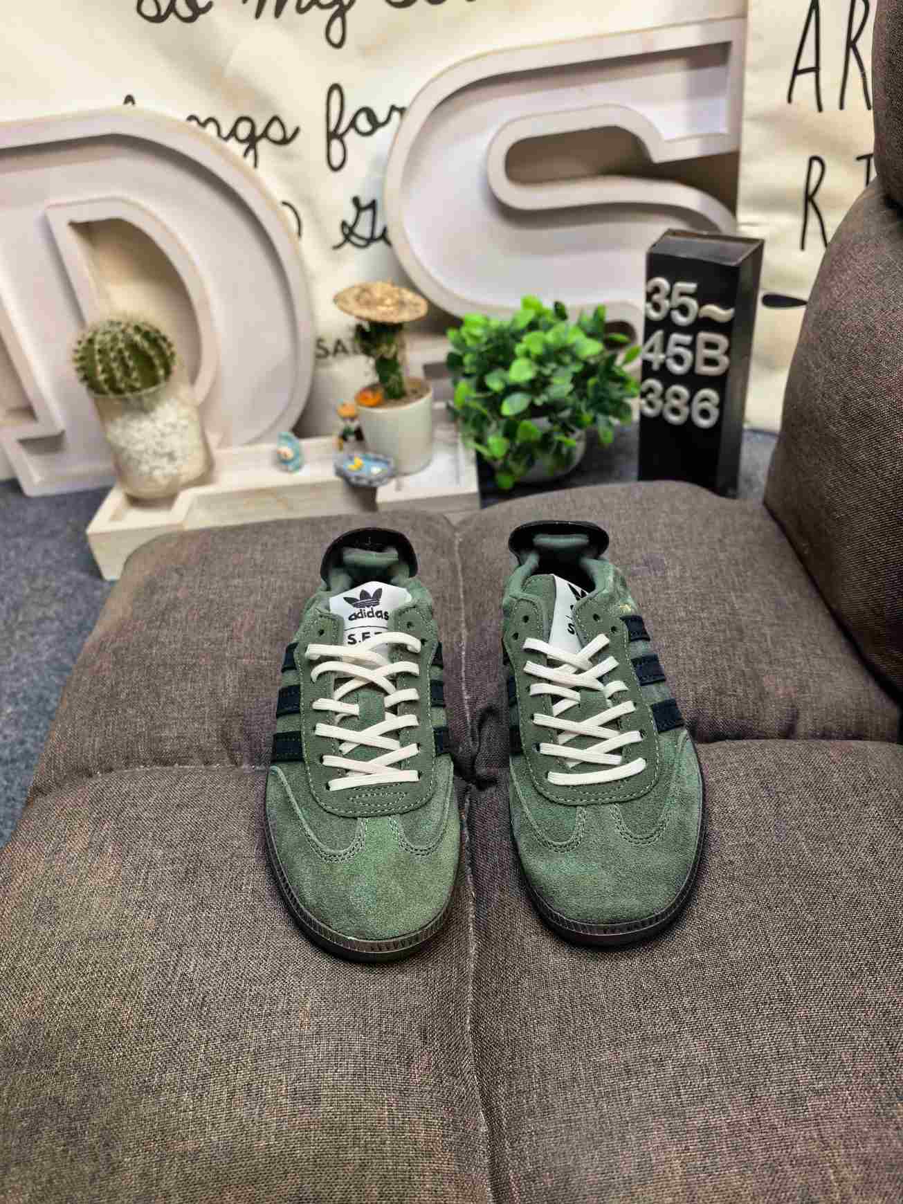 adidas ADISTAR SAMBA CUSHION SFTM Shoes - HP8257