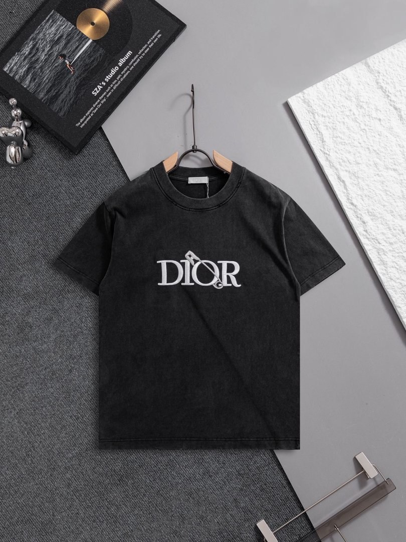 Dior T-Shirt