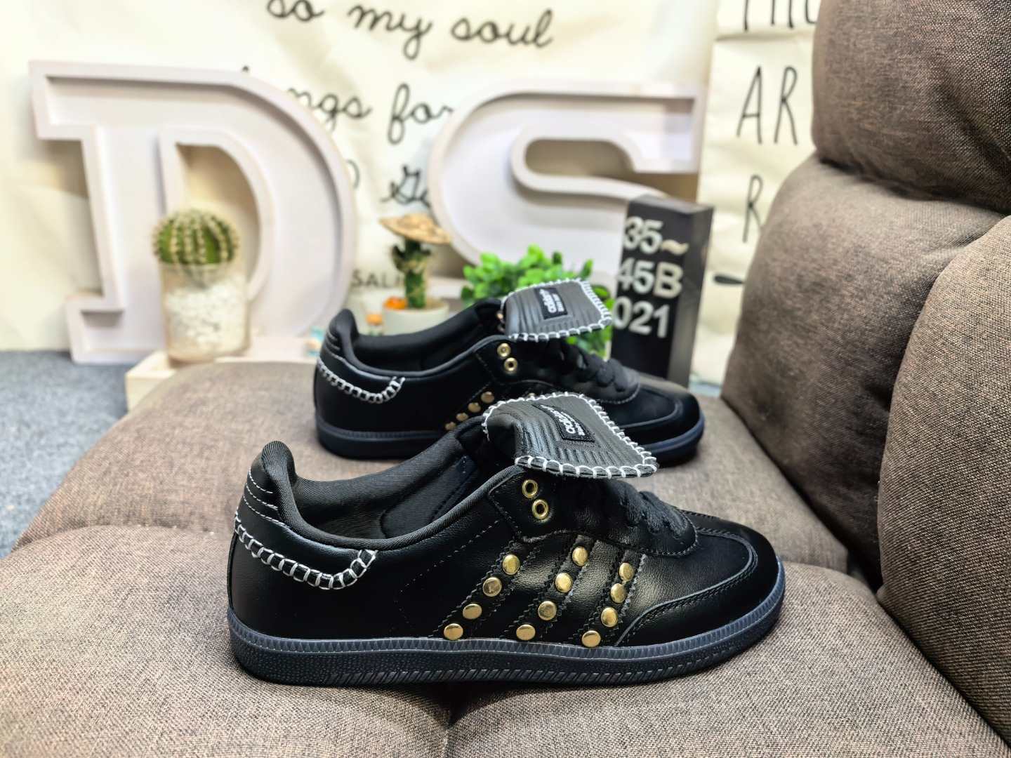 adidas WB Studded Samba OG Shoes - IG4303