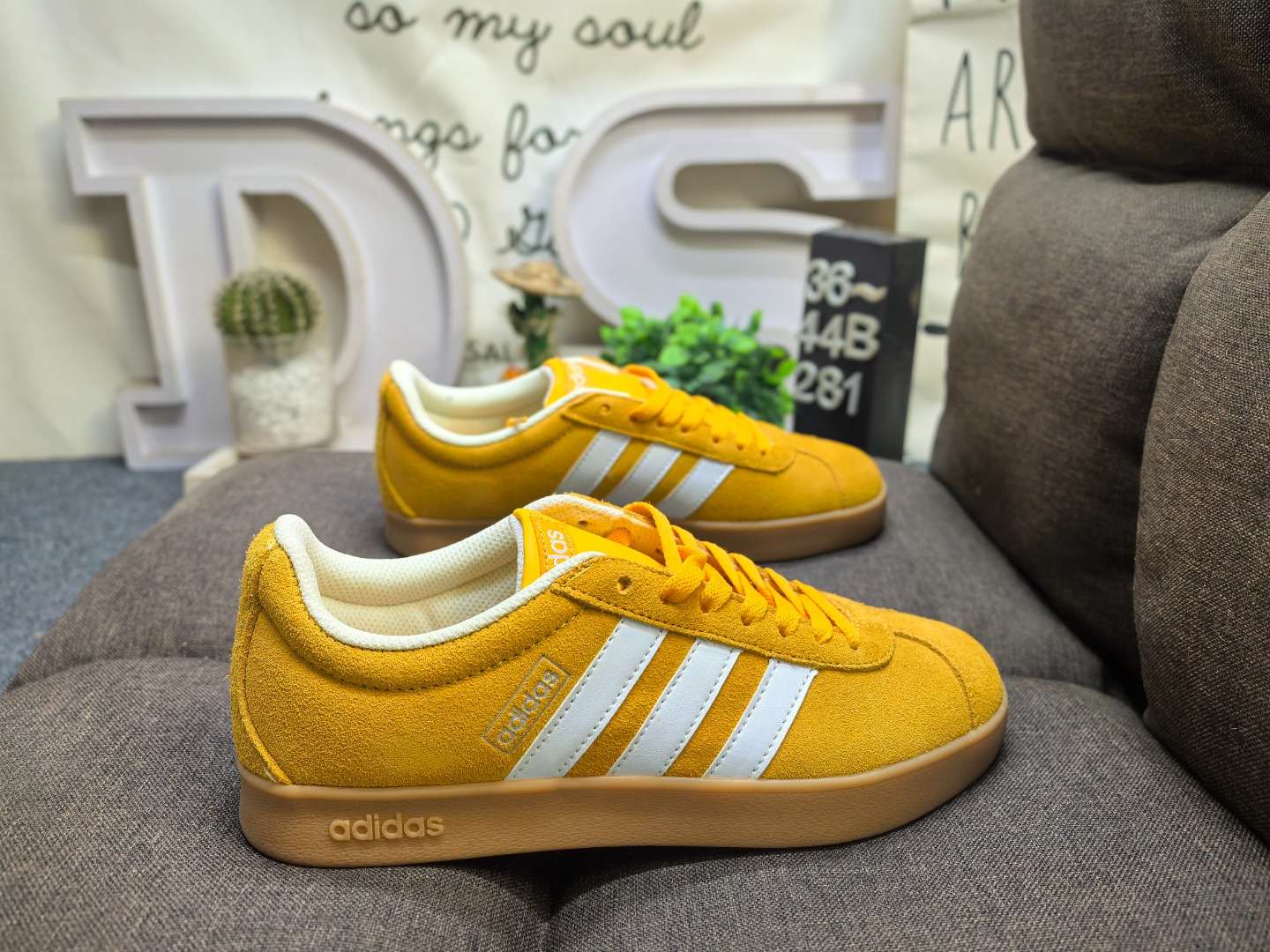 adidas VL COURT 2.0 Shoes
