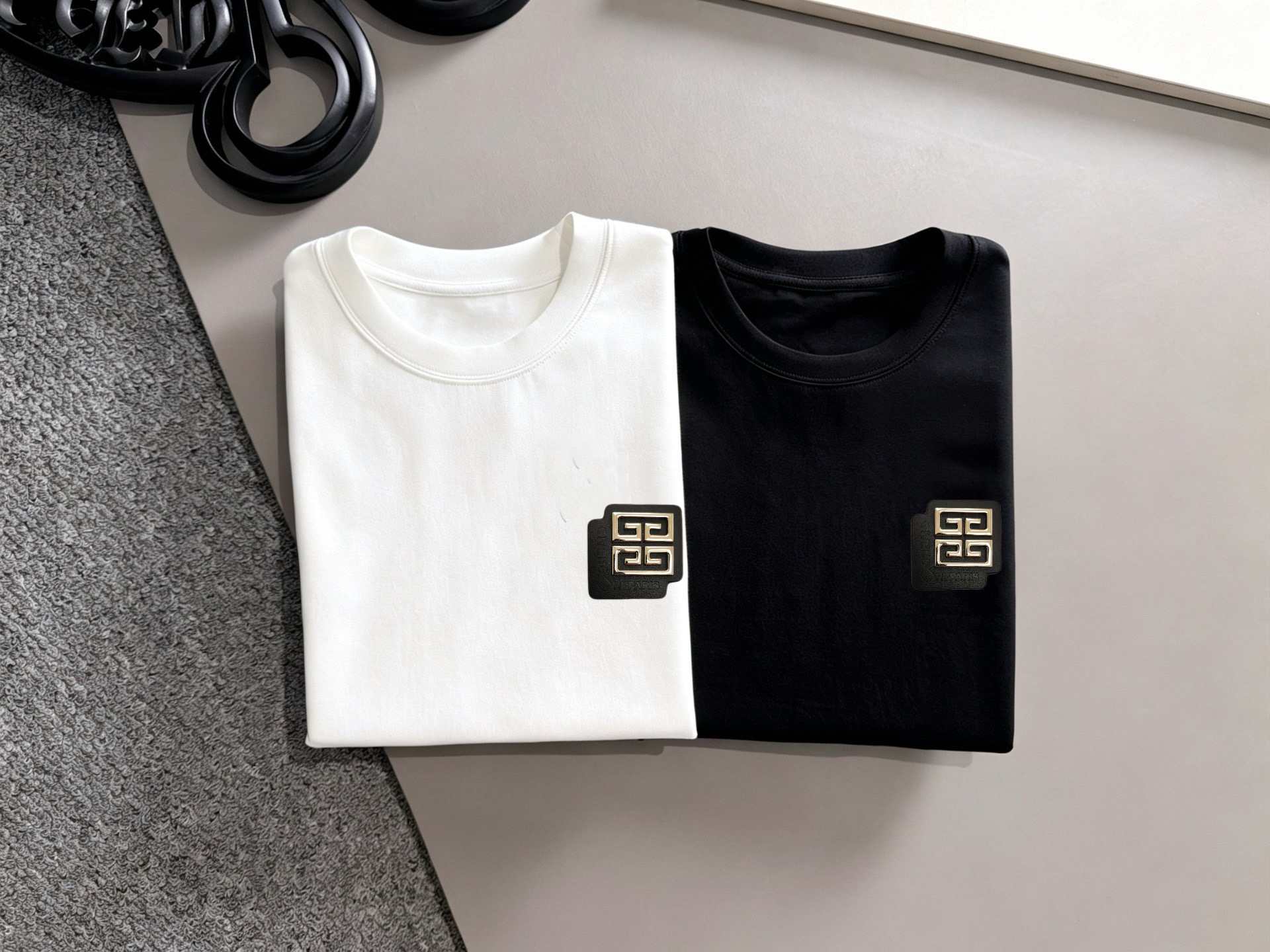 Givenchy Logo Long-Sleeve Top