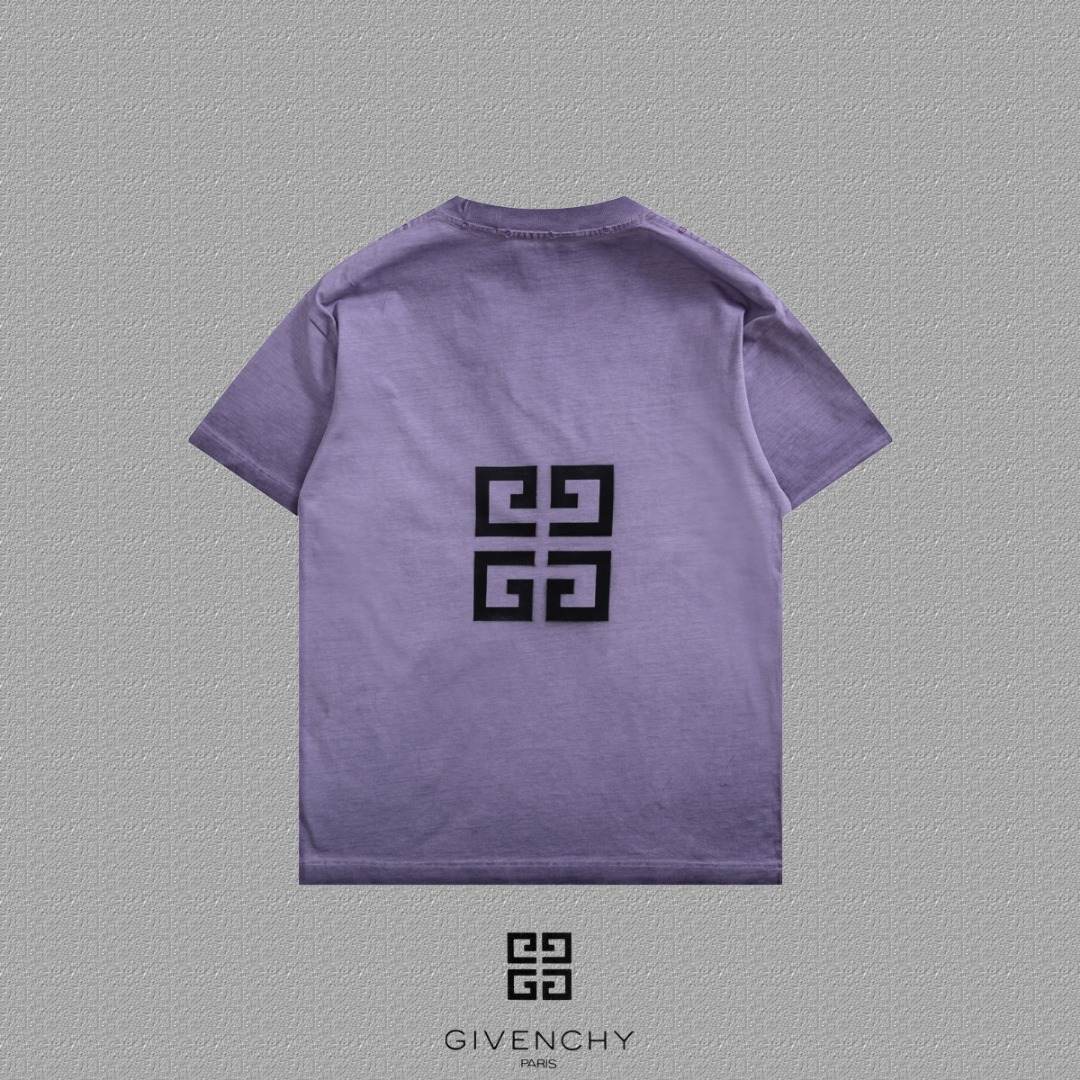 Givenchy T-Shirt