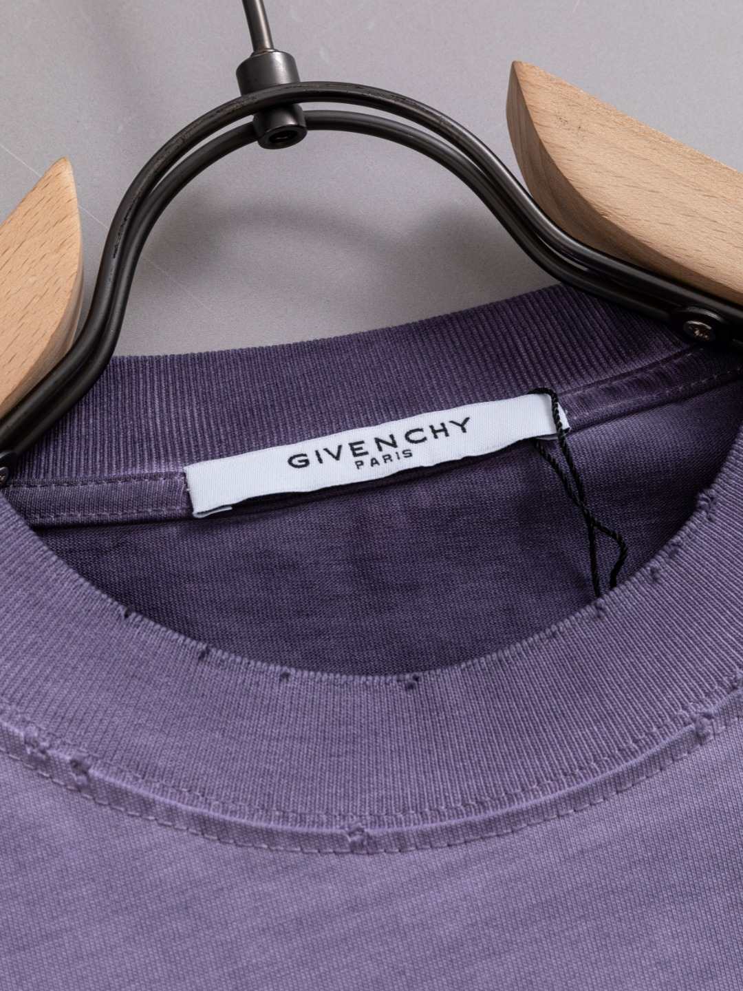 Givenchy T-Shirt