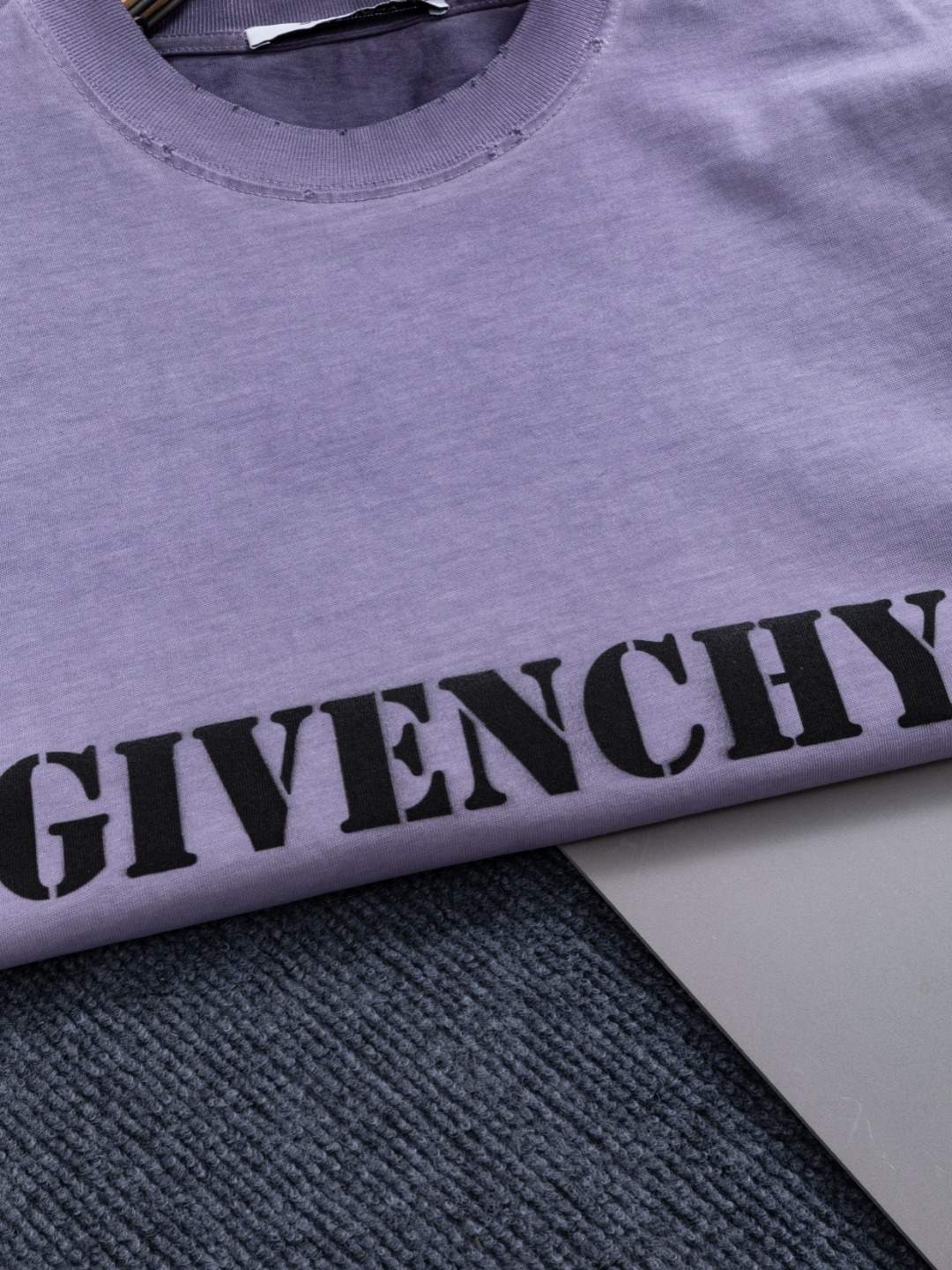 Givenchy T-Shirt