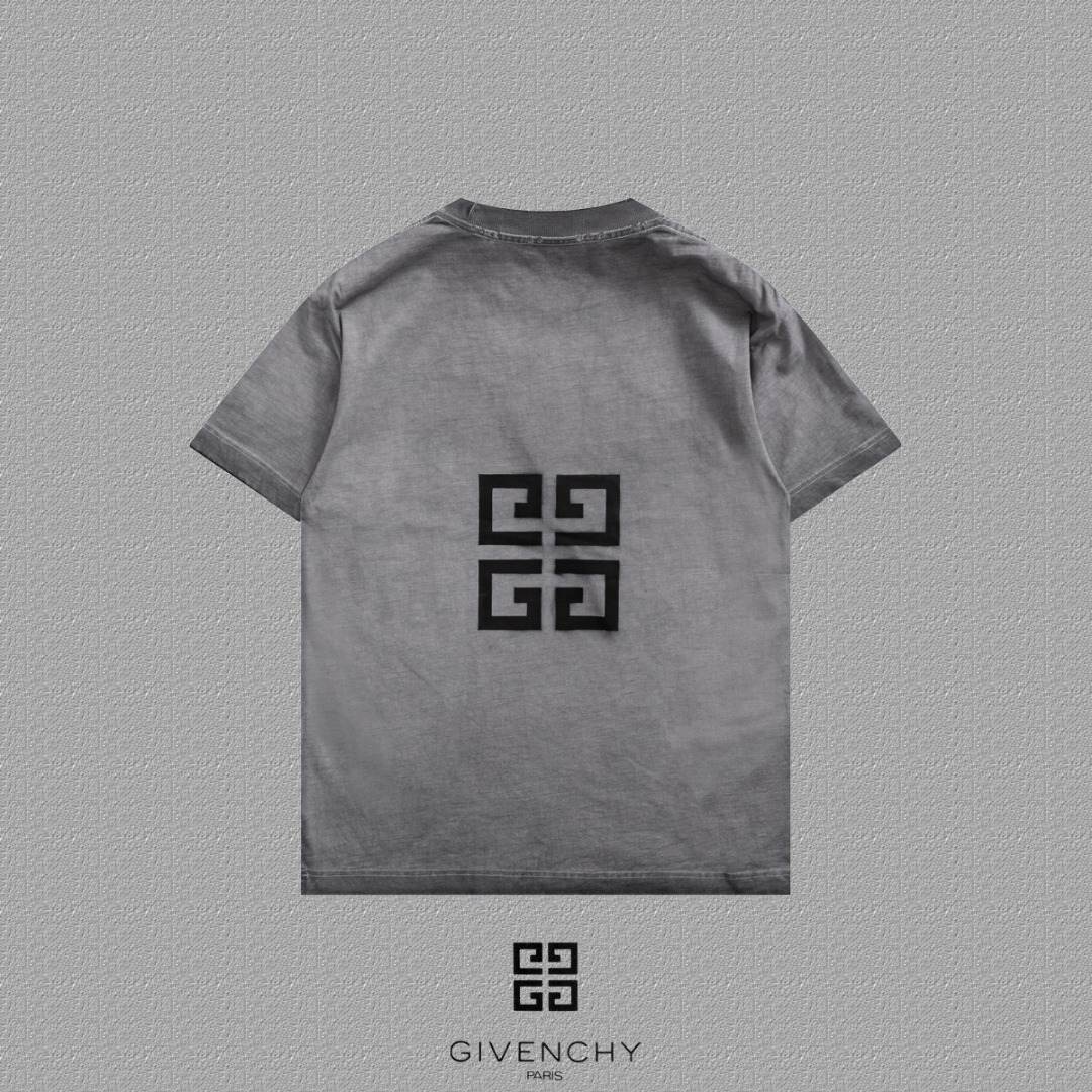 Givenchy T-Shirt